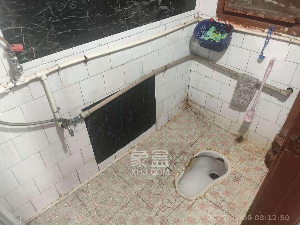 化工运输车队宿舍  2室1厅1卫   1100.00元/月室内图