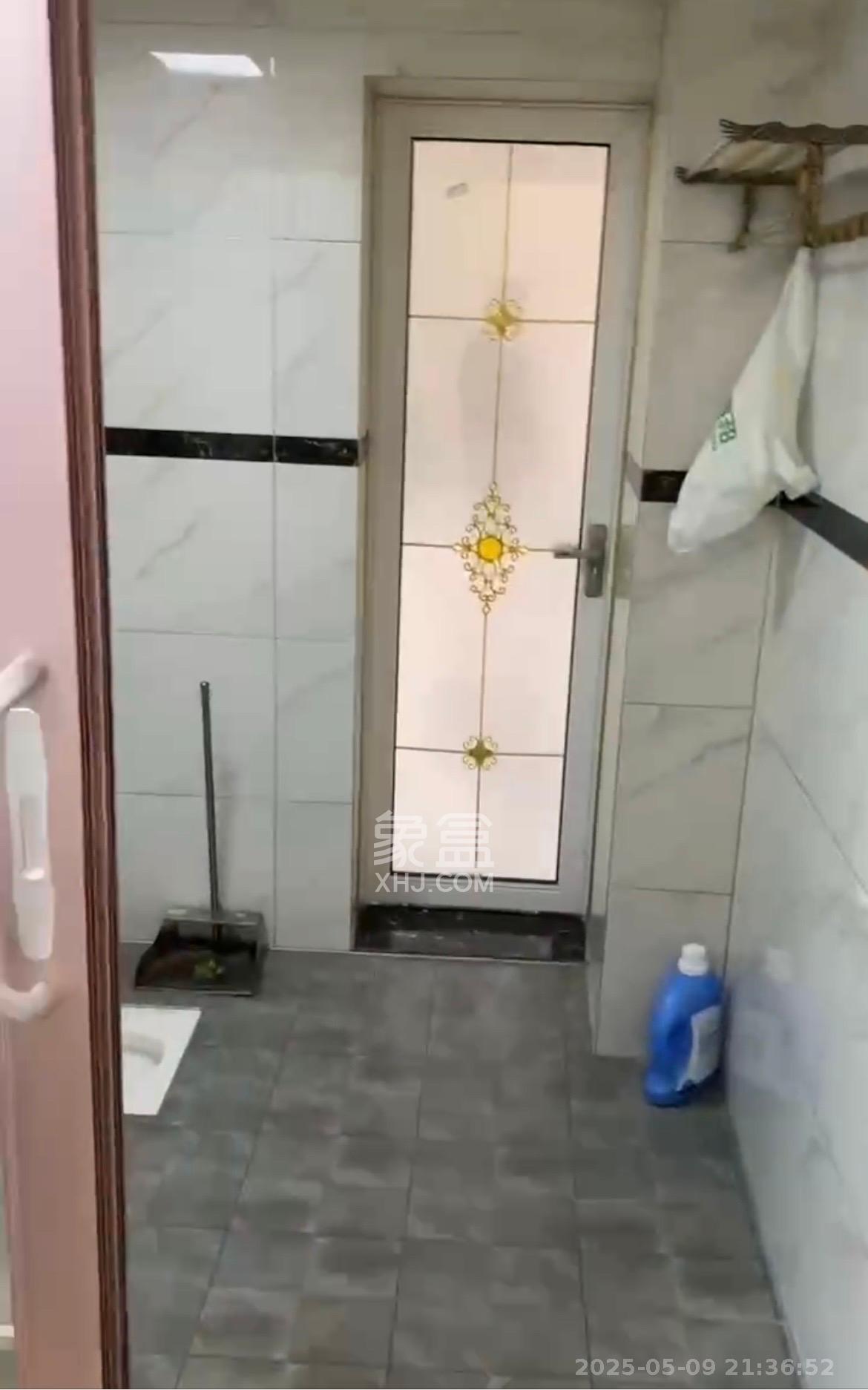 山水湾  1室0厅0卫   2200.00元/月室内图