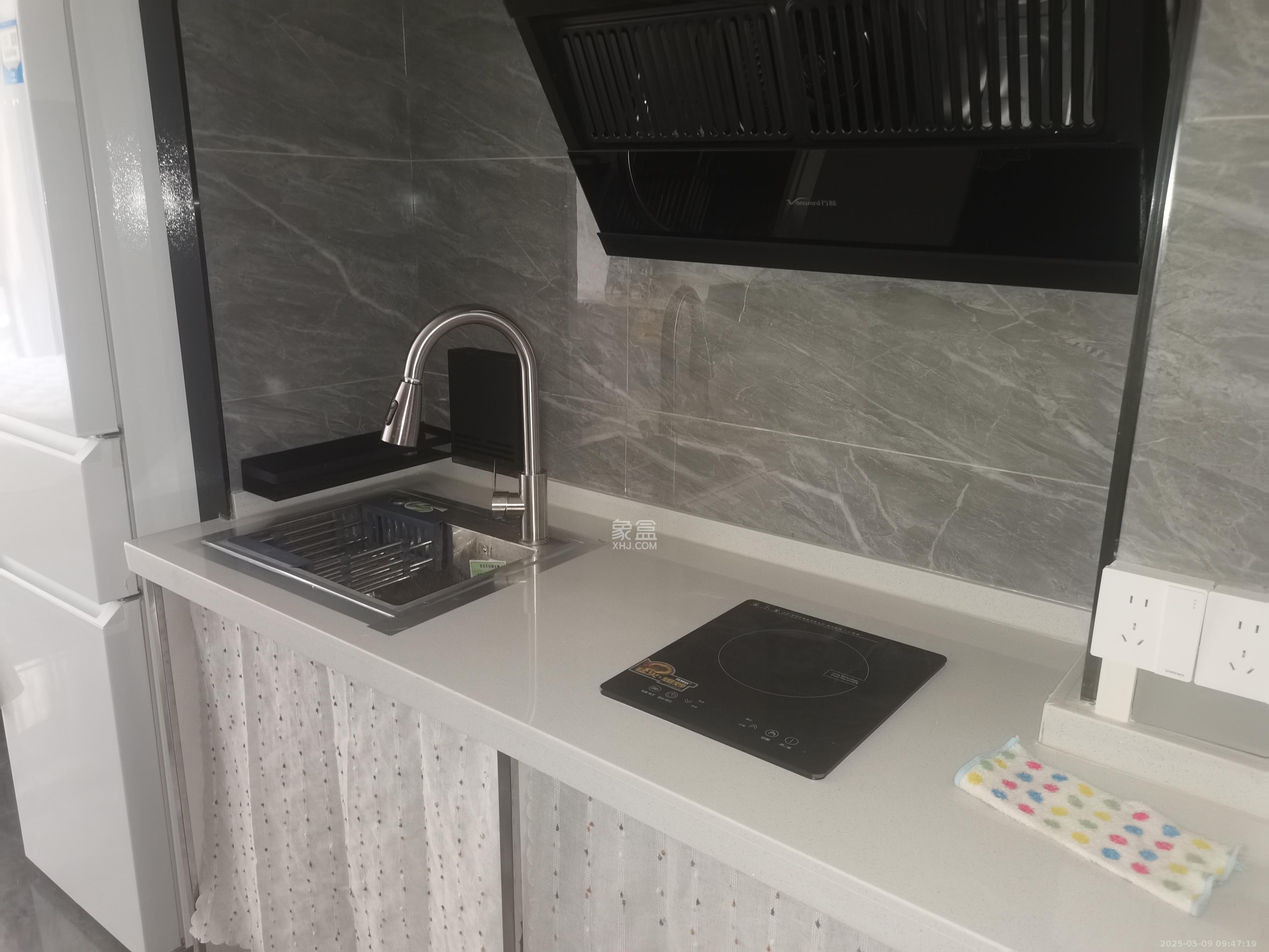 梅溪湖金茂湾  1室1厅1卫    1600.0元/月 梅溪湖金茂湾  1室1厅1卫    1600.0元/月室内图