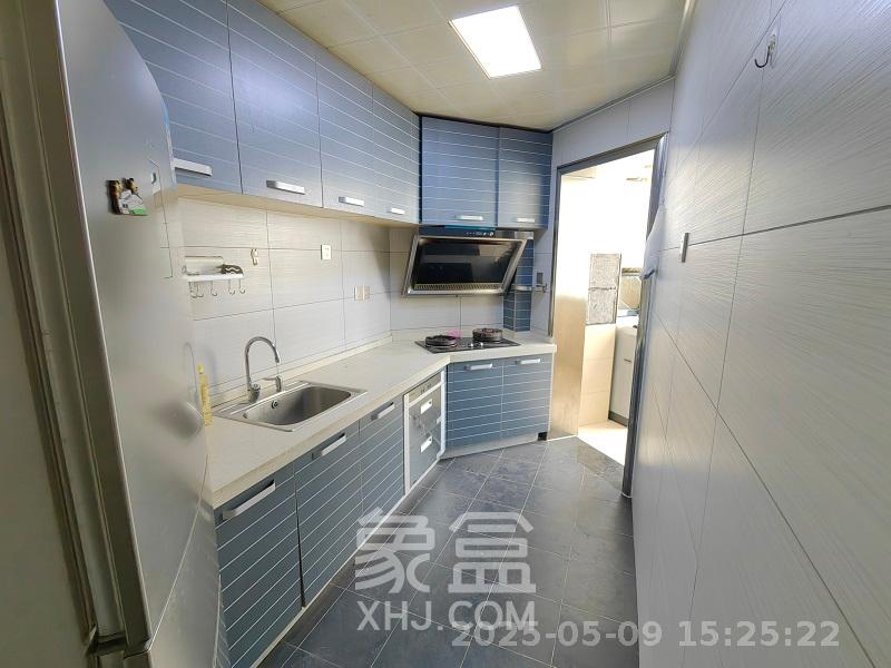 顺天黄金海岸  2室2厅2卫   2200.00元/月室内图