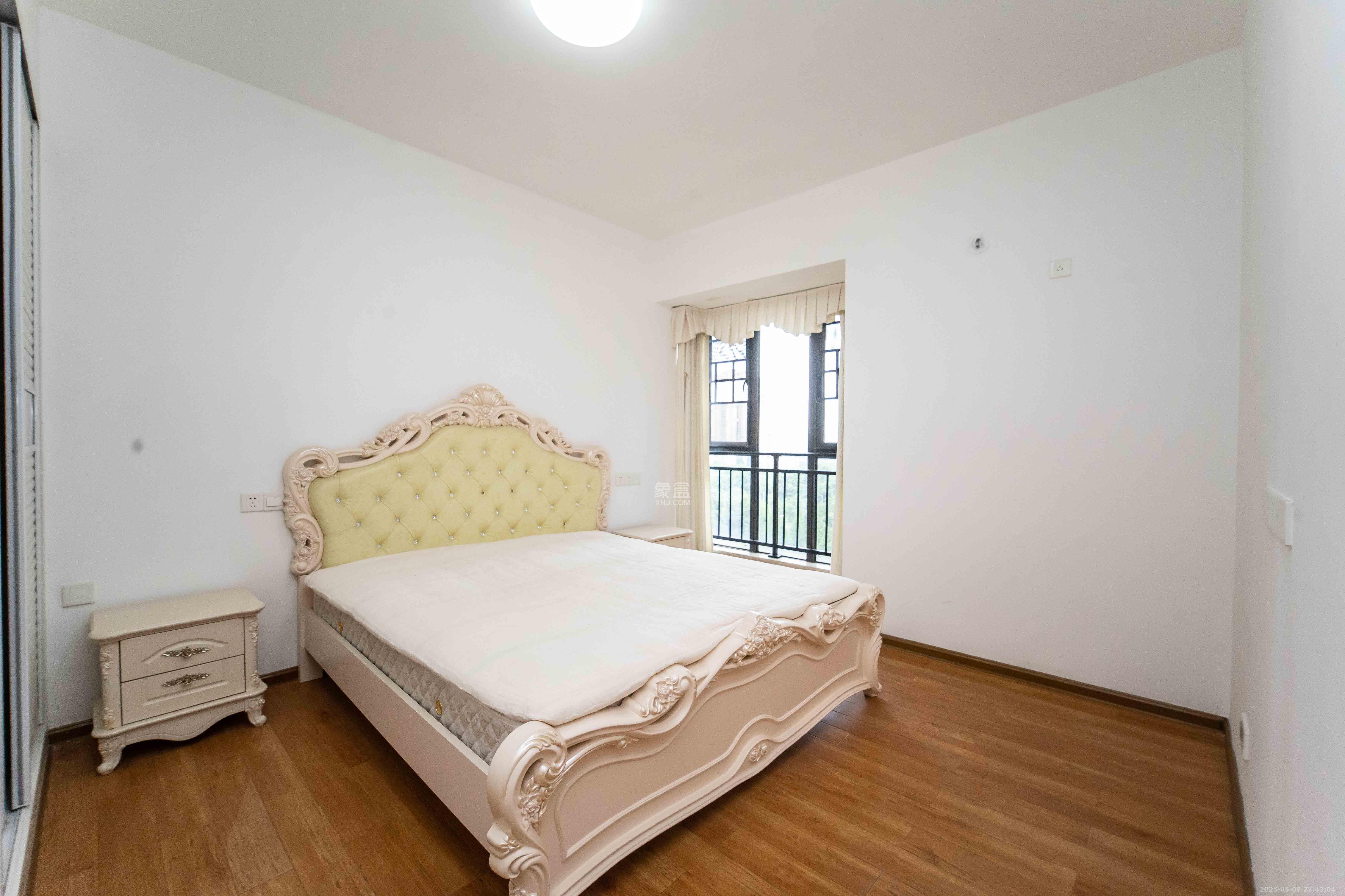 湘域熙岸  3室2厅2卫    125.0万 湘域熙岸  3室2厅2卫    125.0万卧室