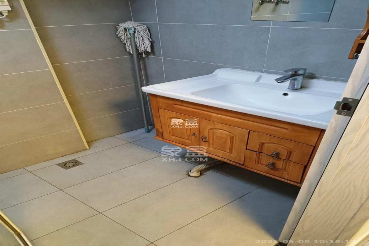 洋湖时代 1室1厅1卫 1100.0元/月 洋湖时代 1室1厅1卫 1100.0元/月室内图