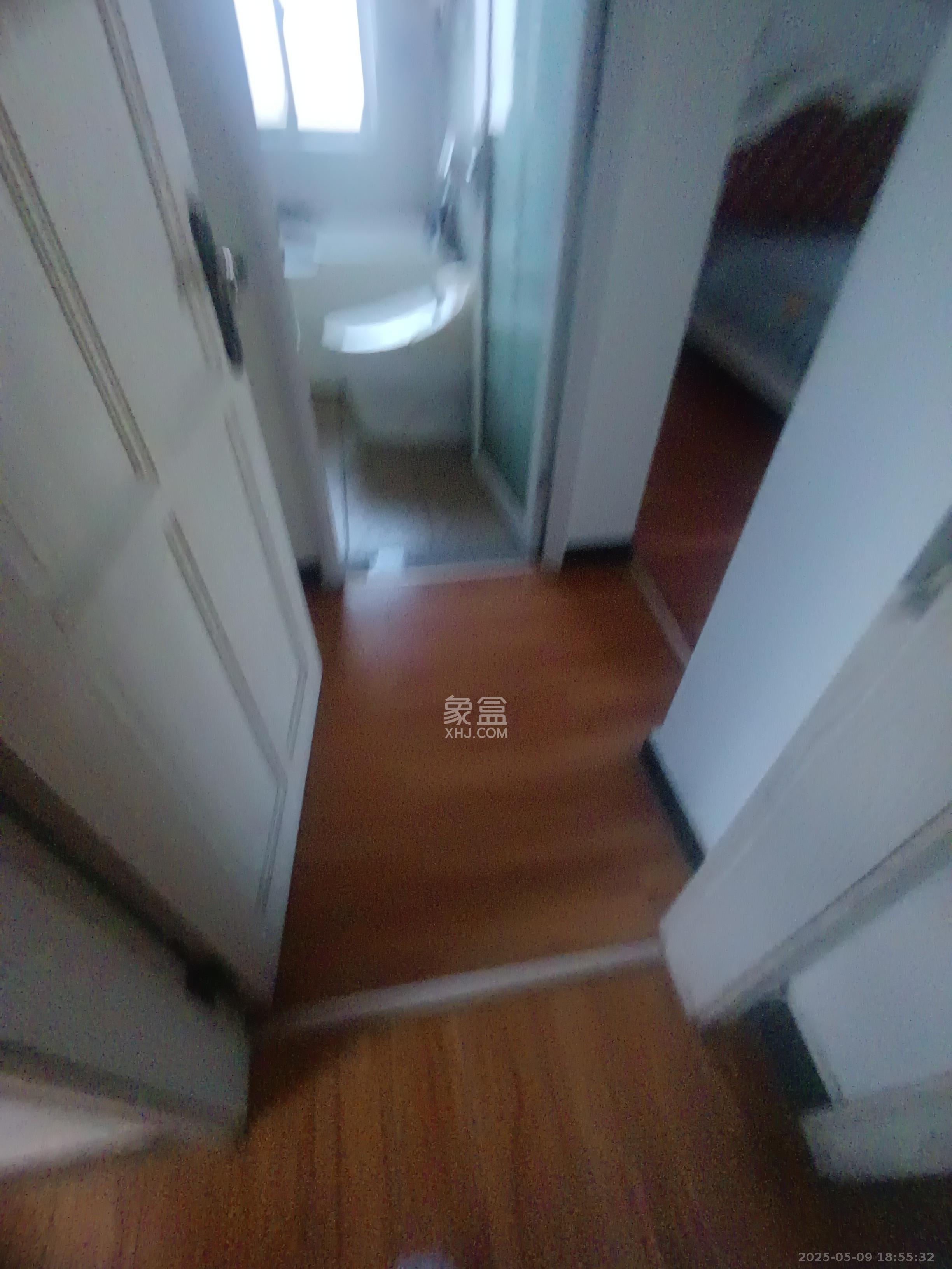 交通厅宿舍  4室1厅1卫    5600.0元/月 交通厅宿舍  4室1厅1卫    5600.0元/月室内图