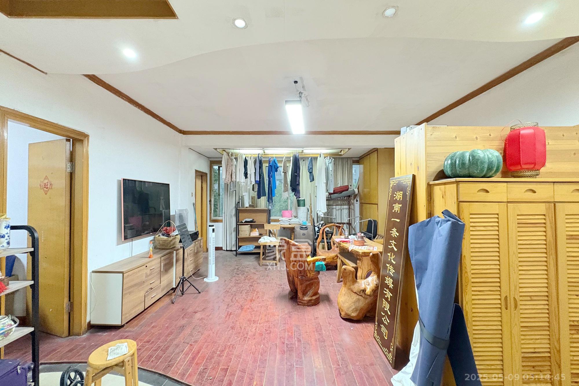 建材设计研究院综合楼（省建筑材料研究设计院宿舍）  2室1厅1卫    75.0万