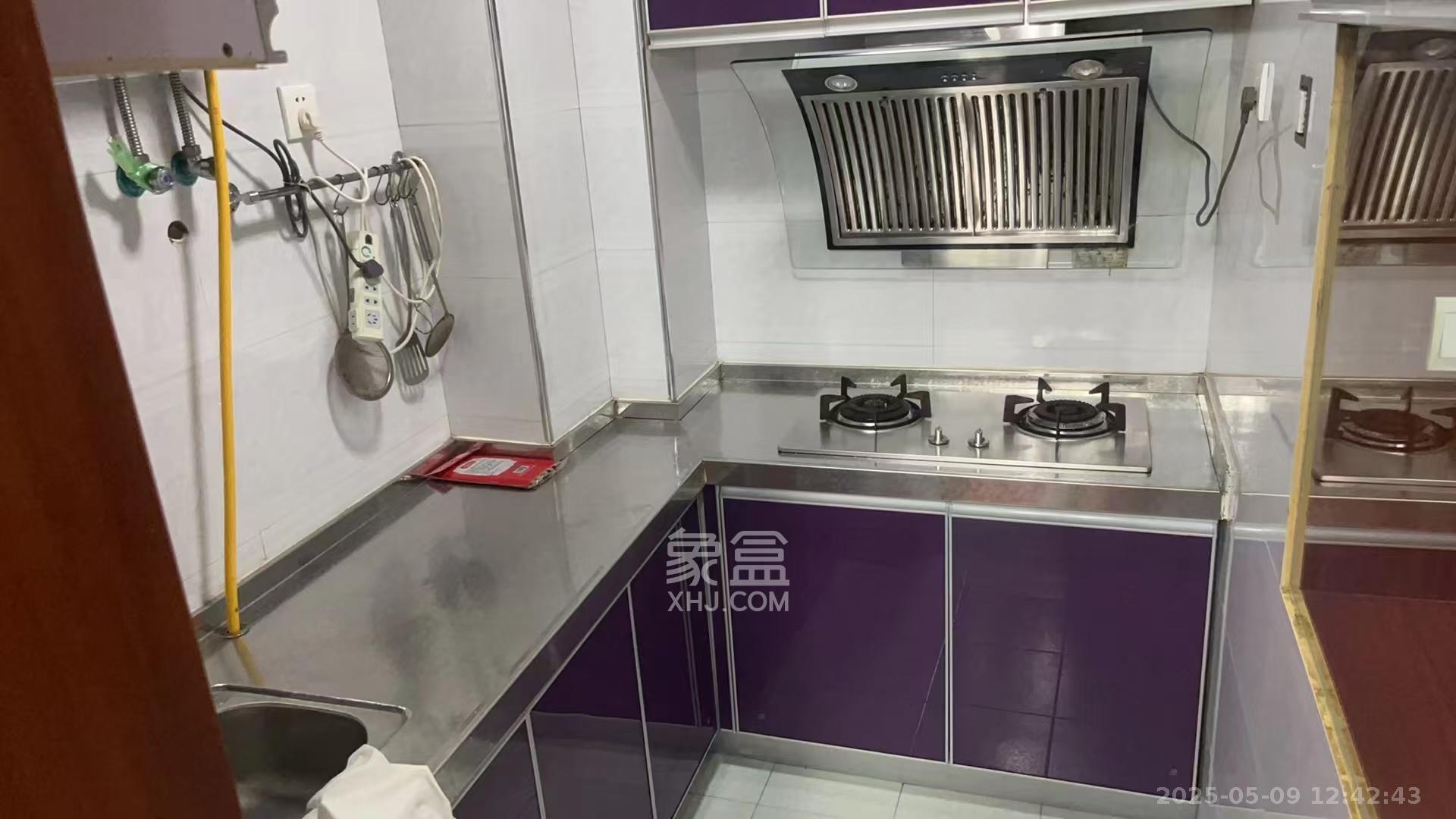 蝴蝶谷  1室1厅1卫   1300.00元/月室内图