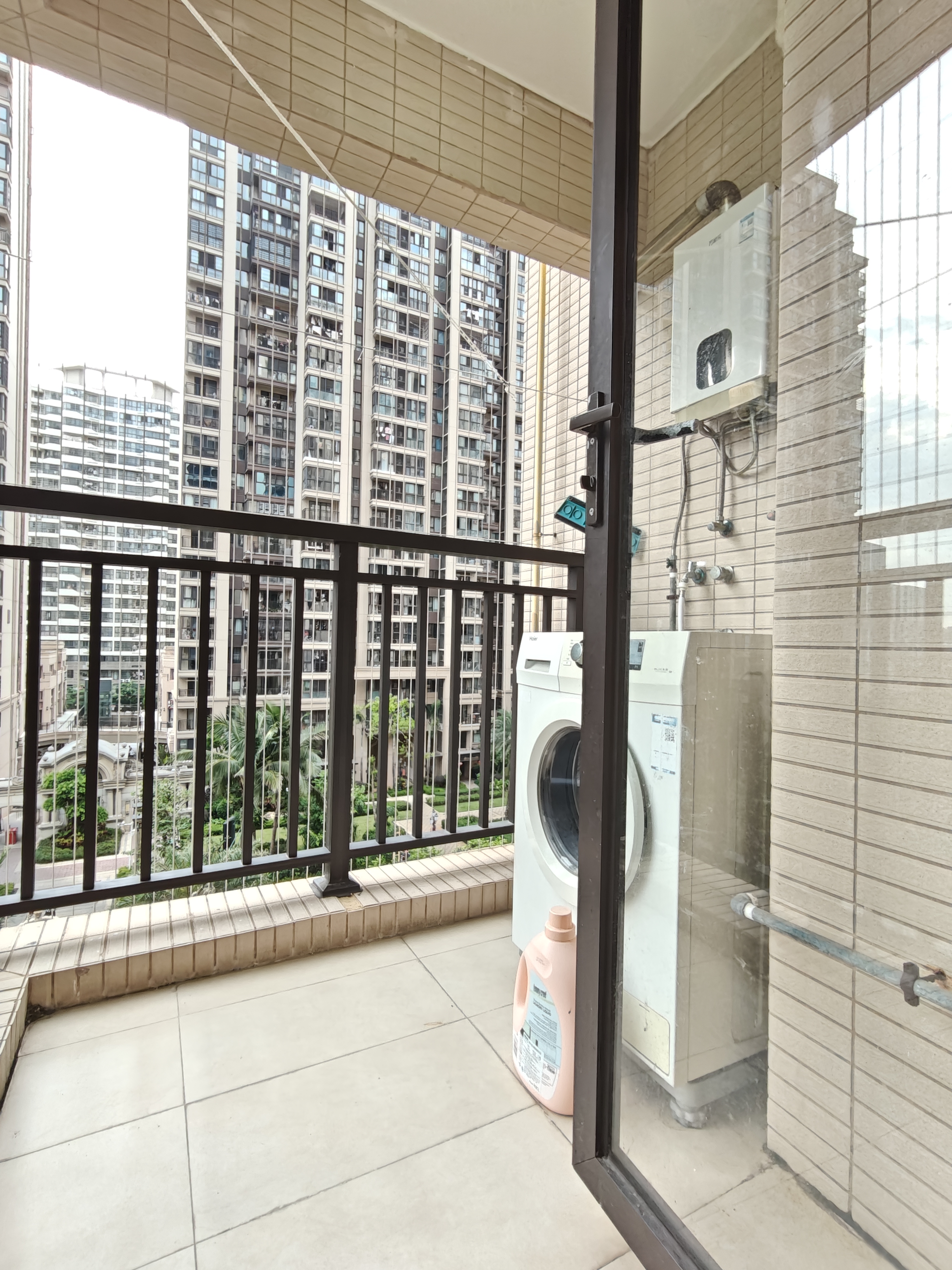 中海锦城  4室2厅2卫   3800.00元/月室内图