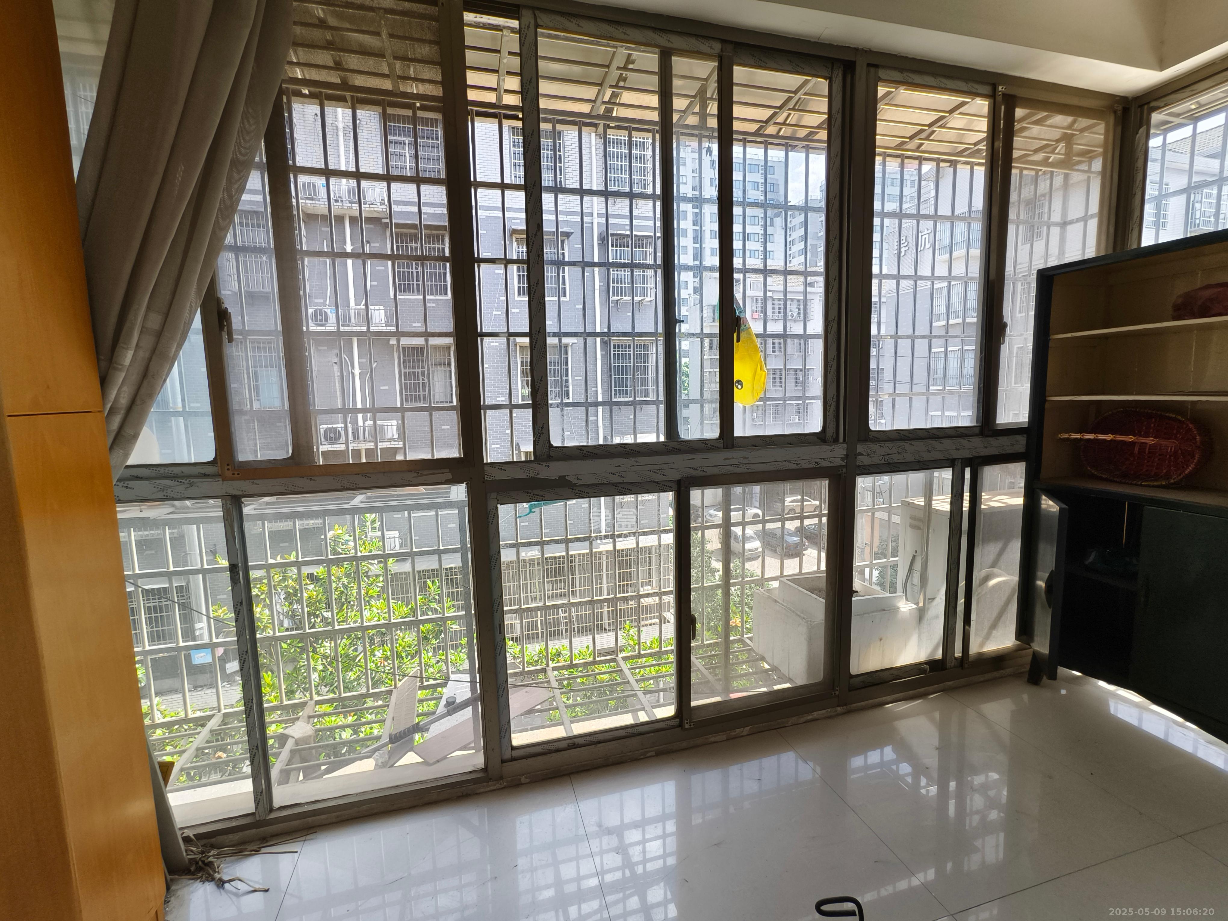黄鹤小区3片  3室2厅1卫   2000.00元/月室内图