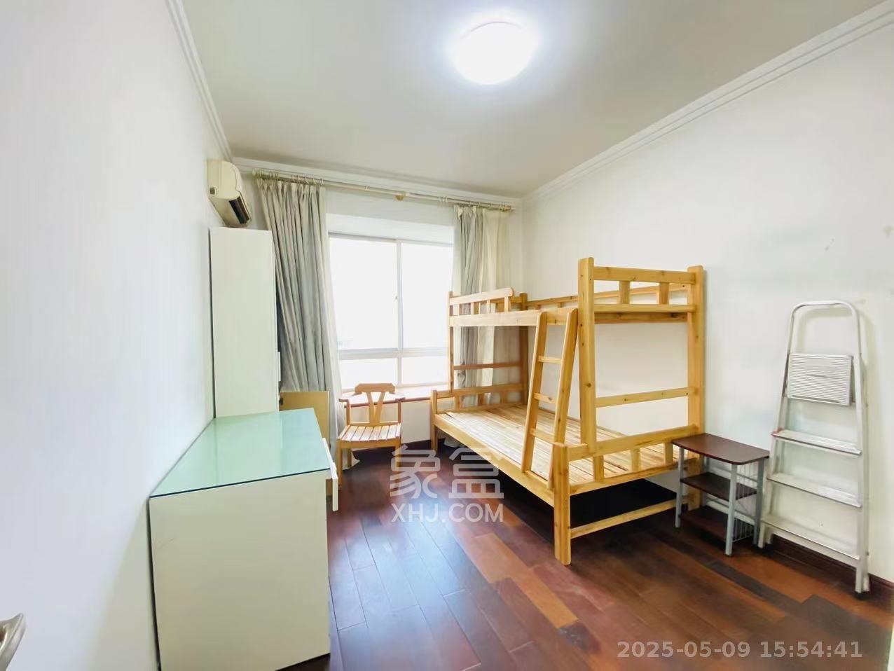 省建苑小区  5室2厅2卫   4000.00元/月室内图