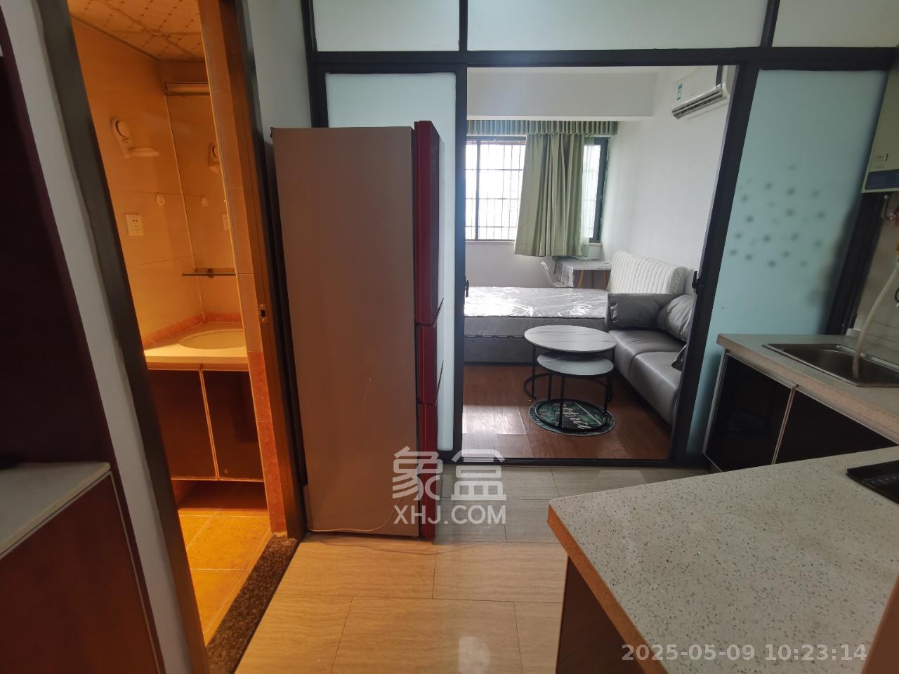 东方银座（东方摩卡）  1室1厅1卫    1500.0元/月