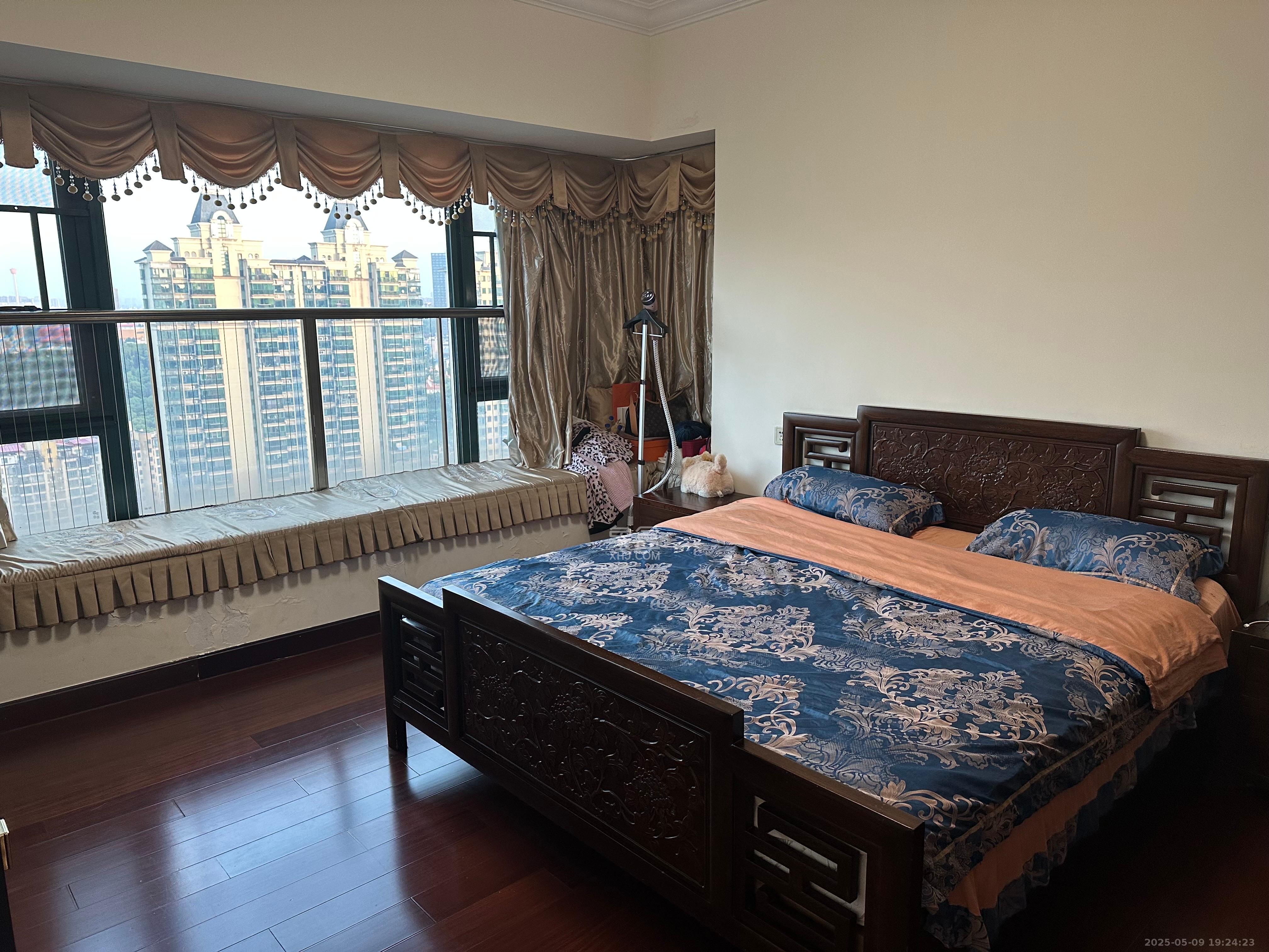 恒大雅苑 4室2厅2卫 3500.0元/月 恒大雅苑 4室2厅2卫 3500.0元/月室内图