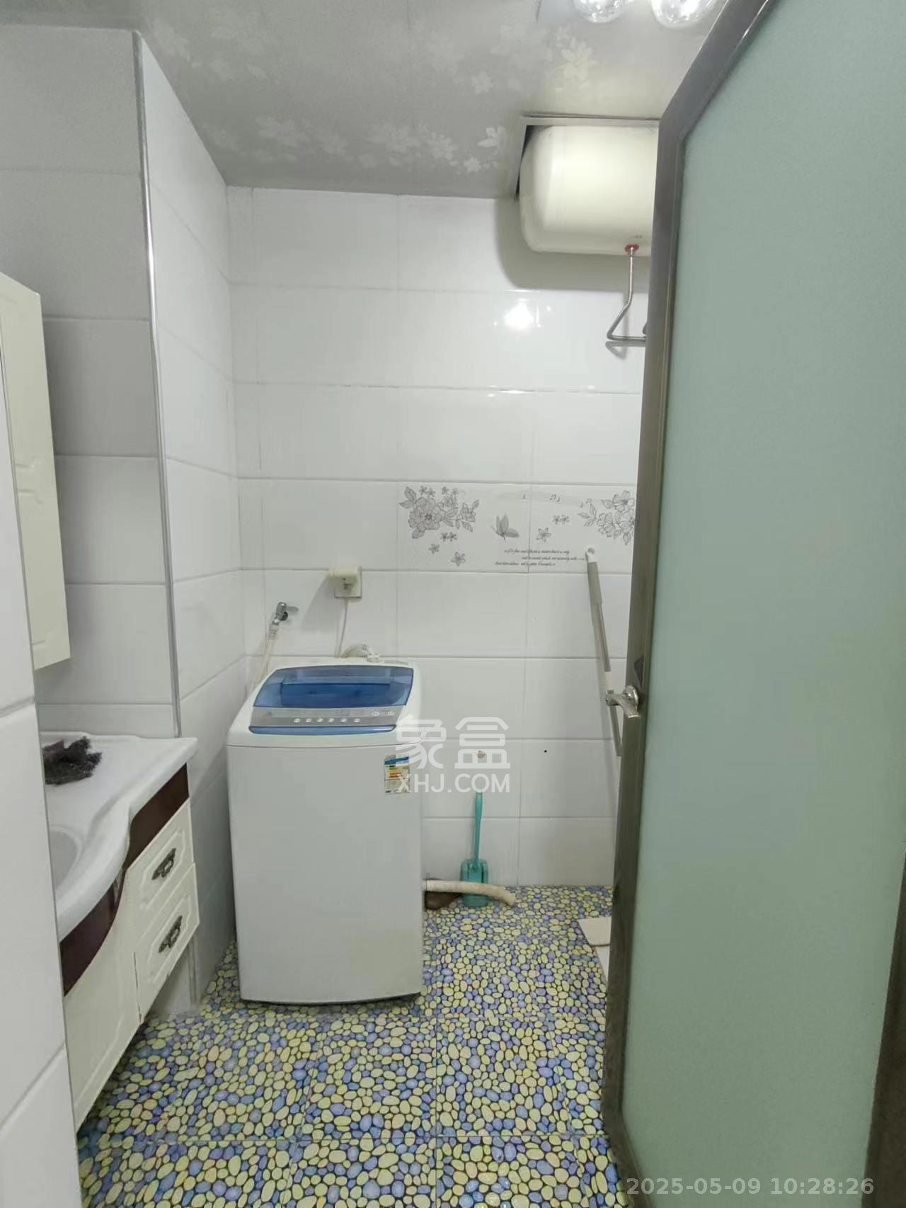 长房时代城  1室1厅1卫   1600.00元/月室内图