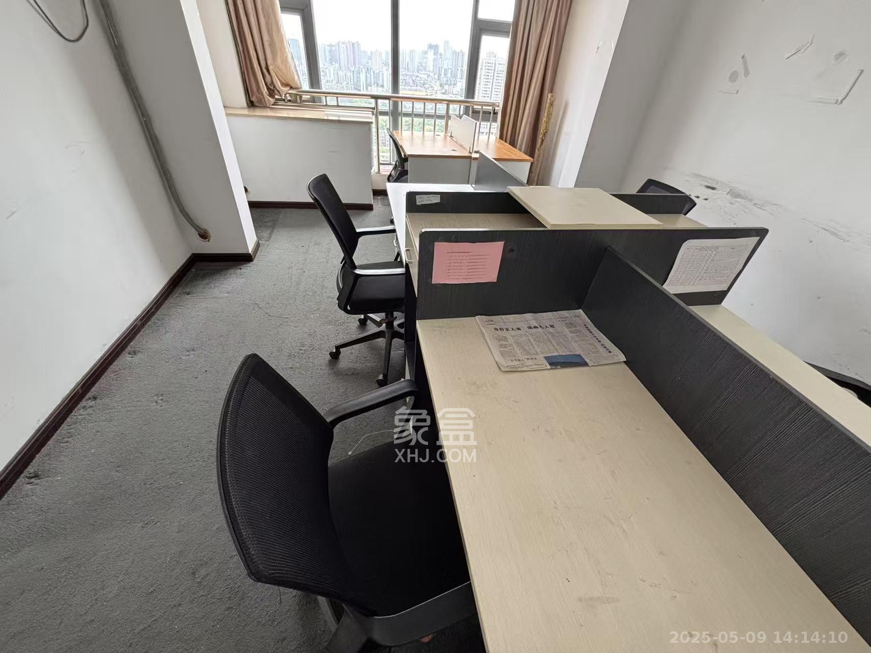 人瑞潇湘国际 1室1厅1卫 9200.0元/月 人瑞潇湘国际 1室1厅1卫 9200.0元/月室内图