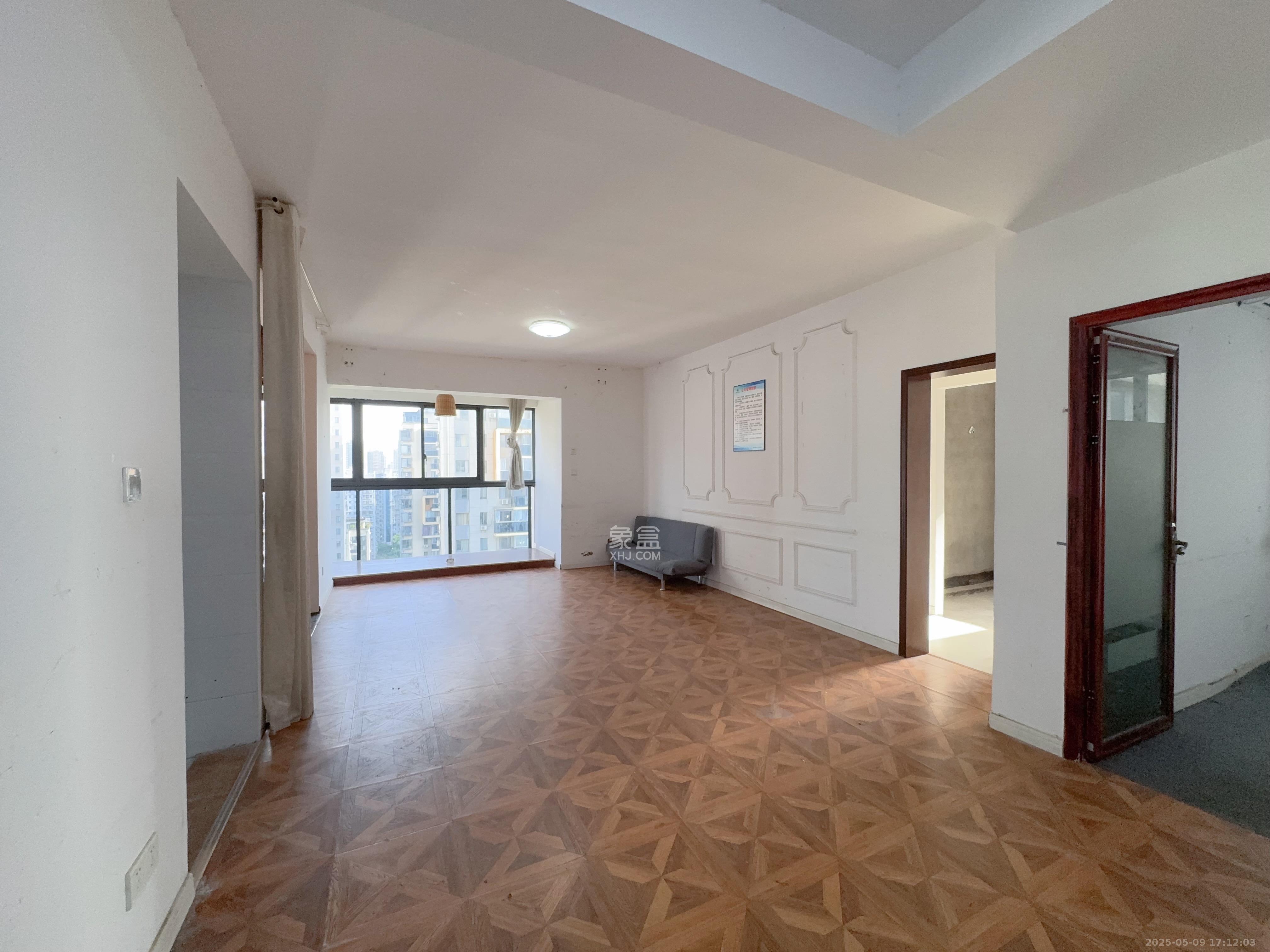 博林金谷 3室2厅2卫 2000.0元/月 博林金谷 3室2厅2卫 2000.0元/月室内图