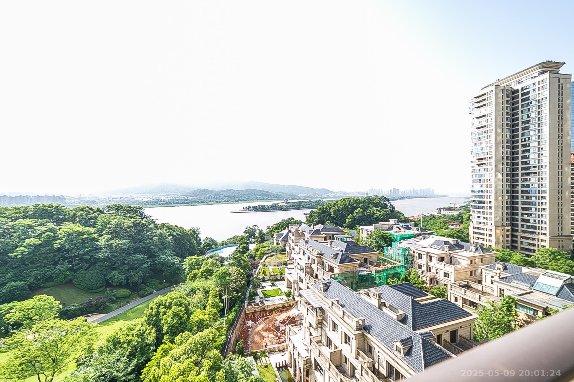 中建江山壹号  1室2厅2卫   762.00万室内图1