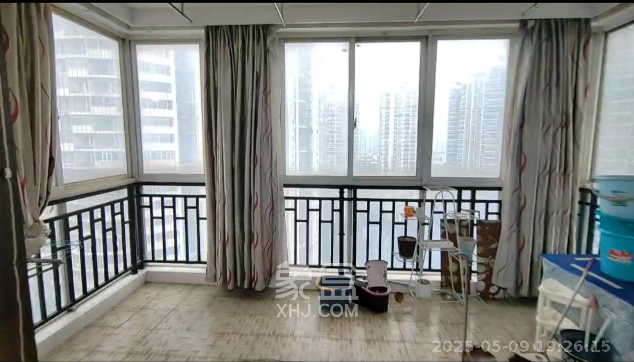顺天黄金海岸  4室2厅1卫   2600.00元/月室内图