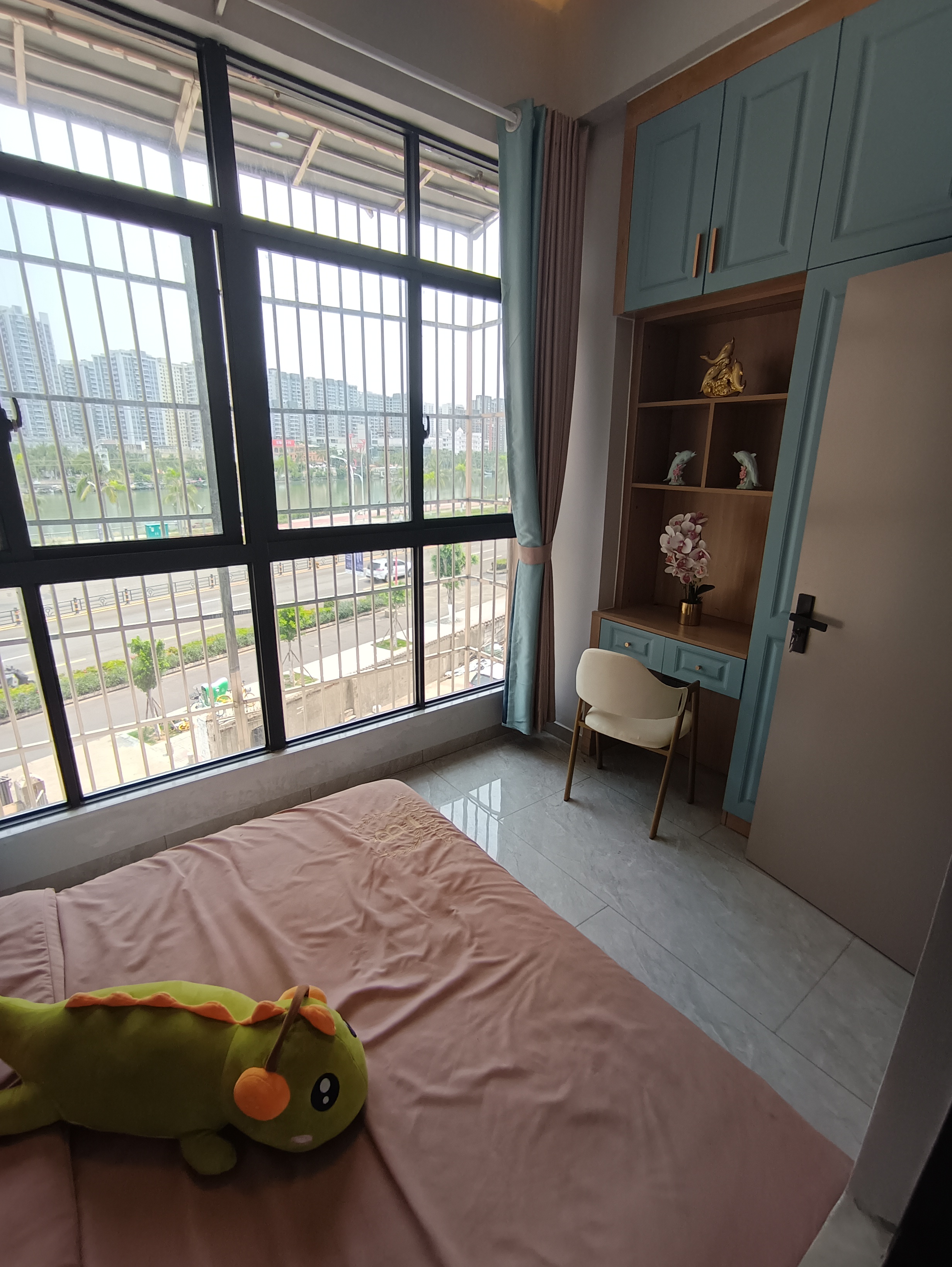 鸿昌盛大厦 2室2厅1卫 64.8万 鸿昌盛大厦 2室2厅1卫 64.8万客厅