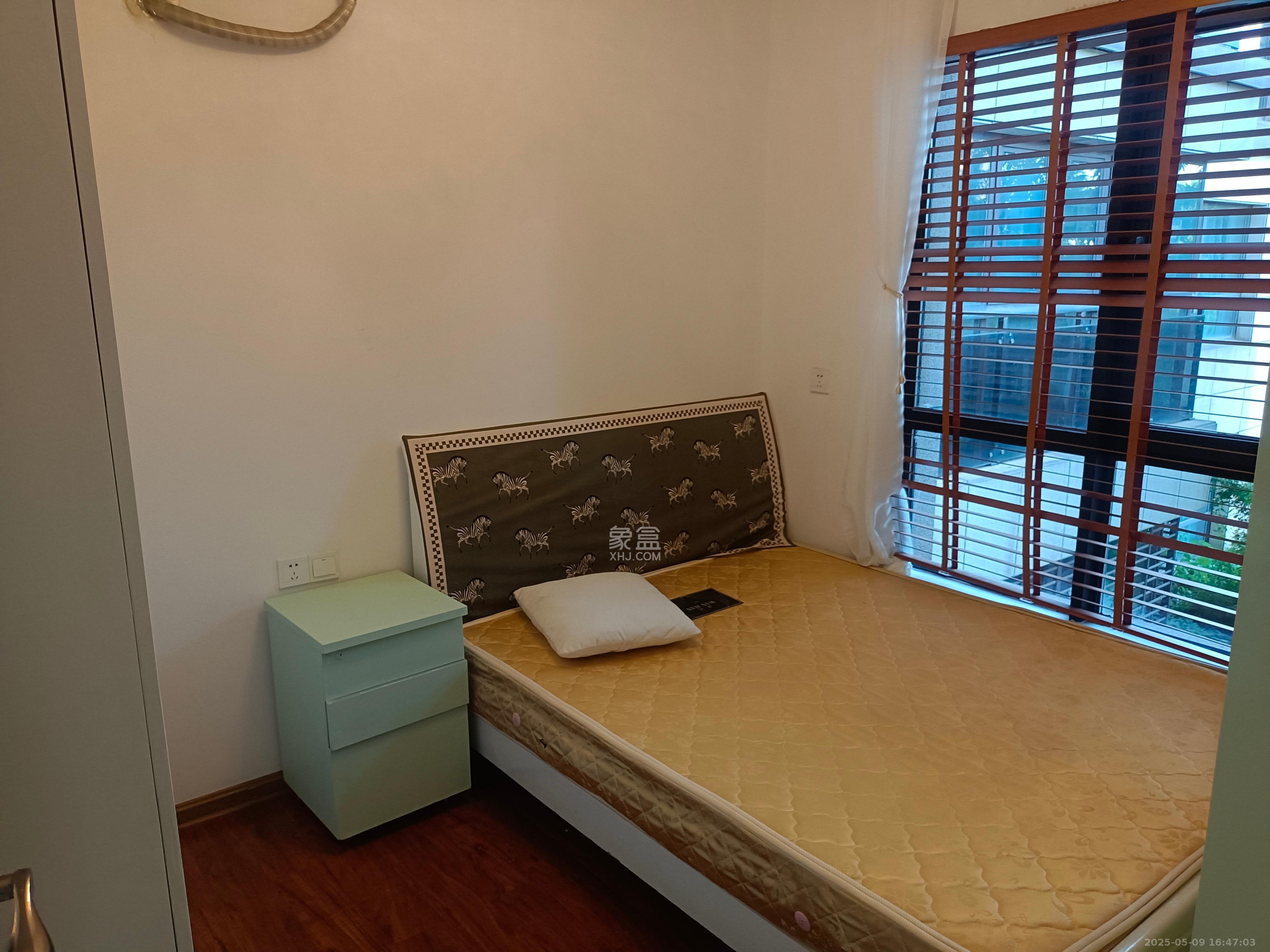 达美D6区  3室2厅2卫   3200.00元/月室内图