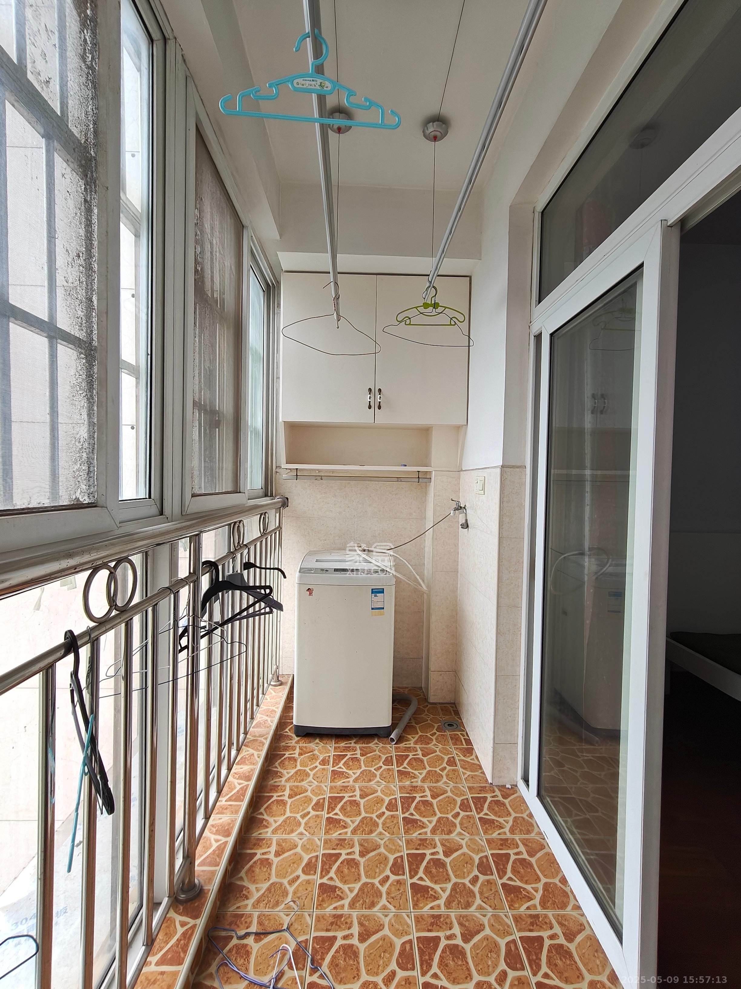 科大景园  3室1厅1卫    2200.0元/月 科大景园  3室1厅1卫    2200.0元/月室内图