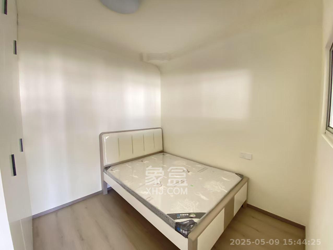 城南路散盘  2室1厅1卫   2200.00元/月室内图