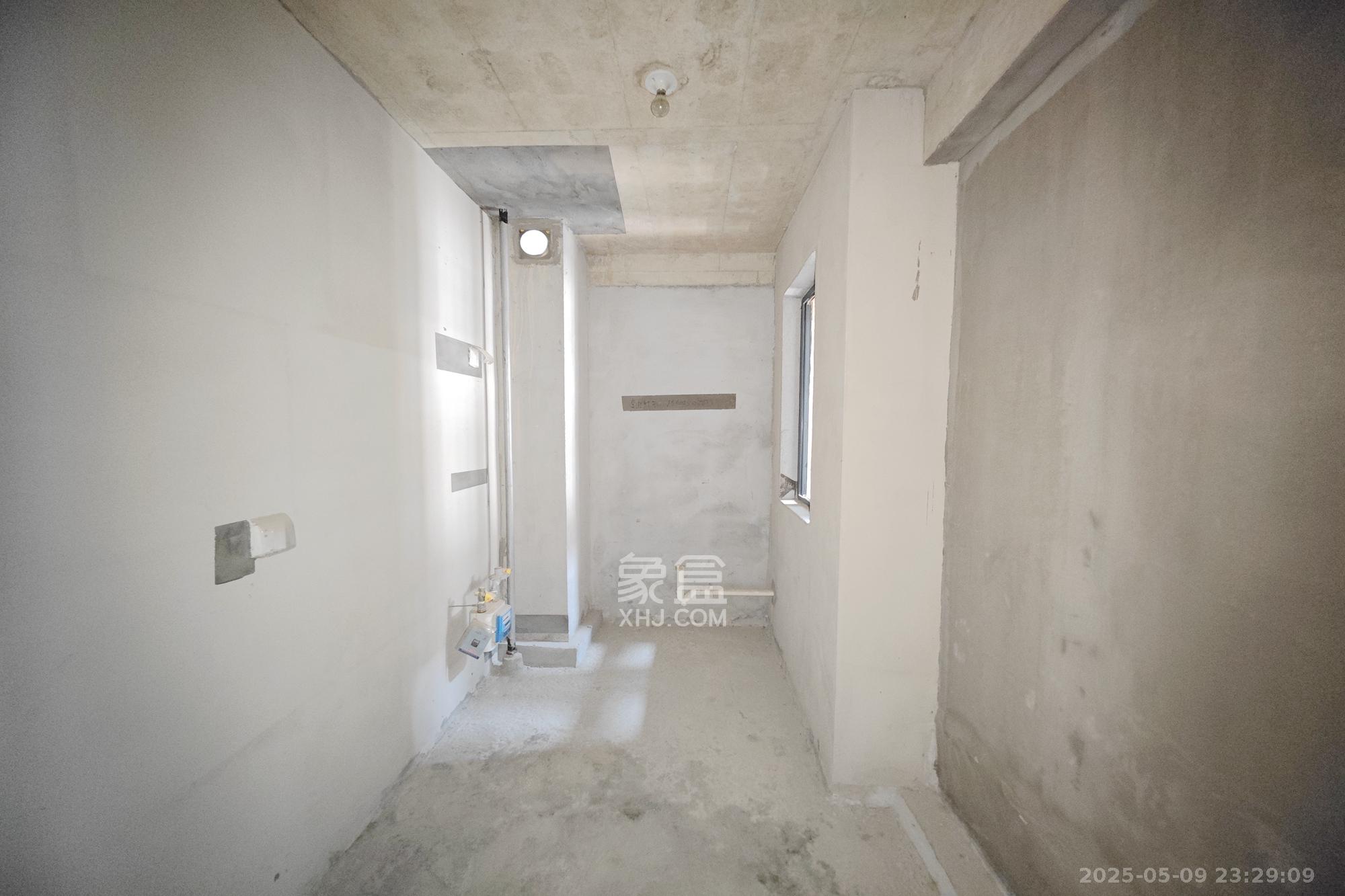 建发中央悦府  3室2厅2卫   145.00万其他
