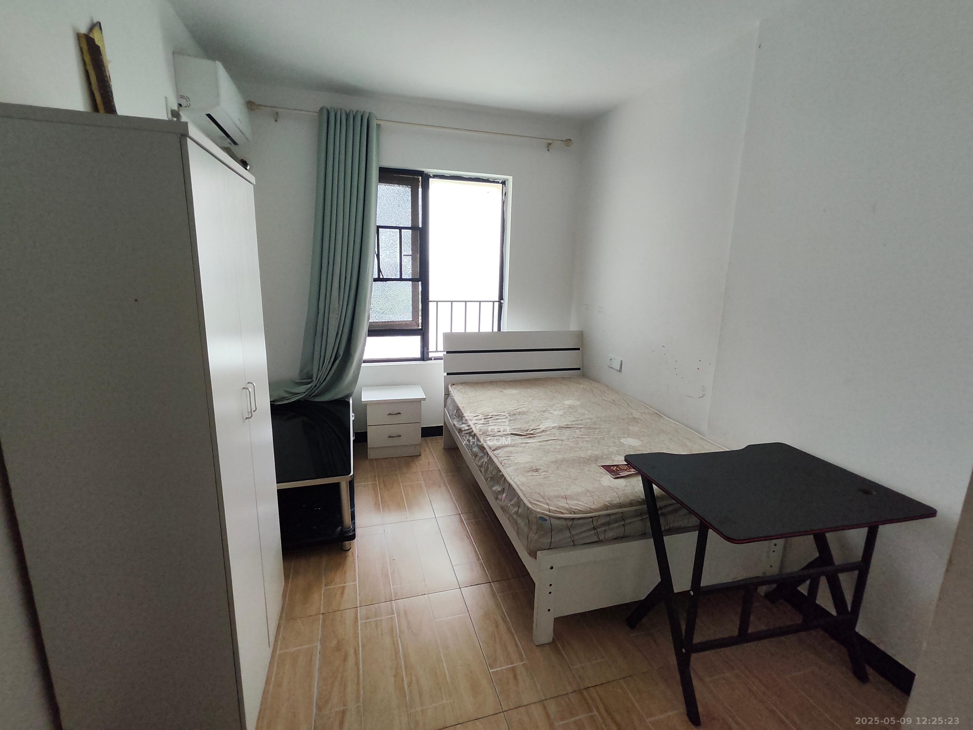 保利城(中航城国际社区、郡原美村) 3室2厅2卫 2200.0元/月 保利城(中航城国际社区、郡原美村) 3室2厅2卫 2200.0元/月室内图