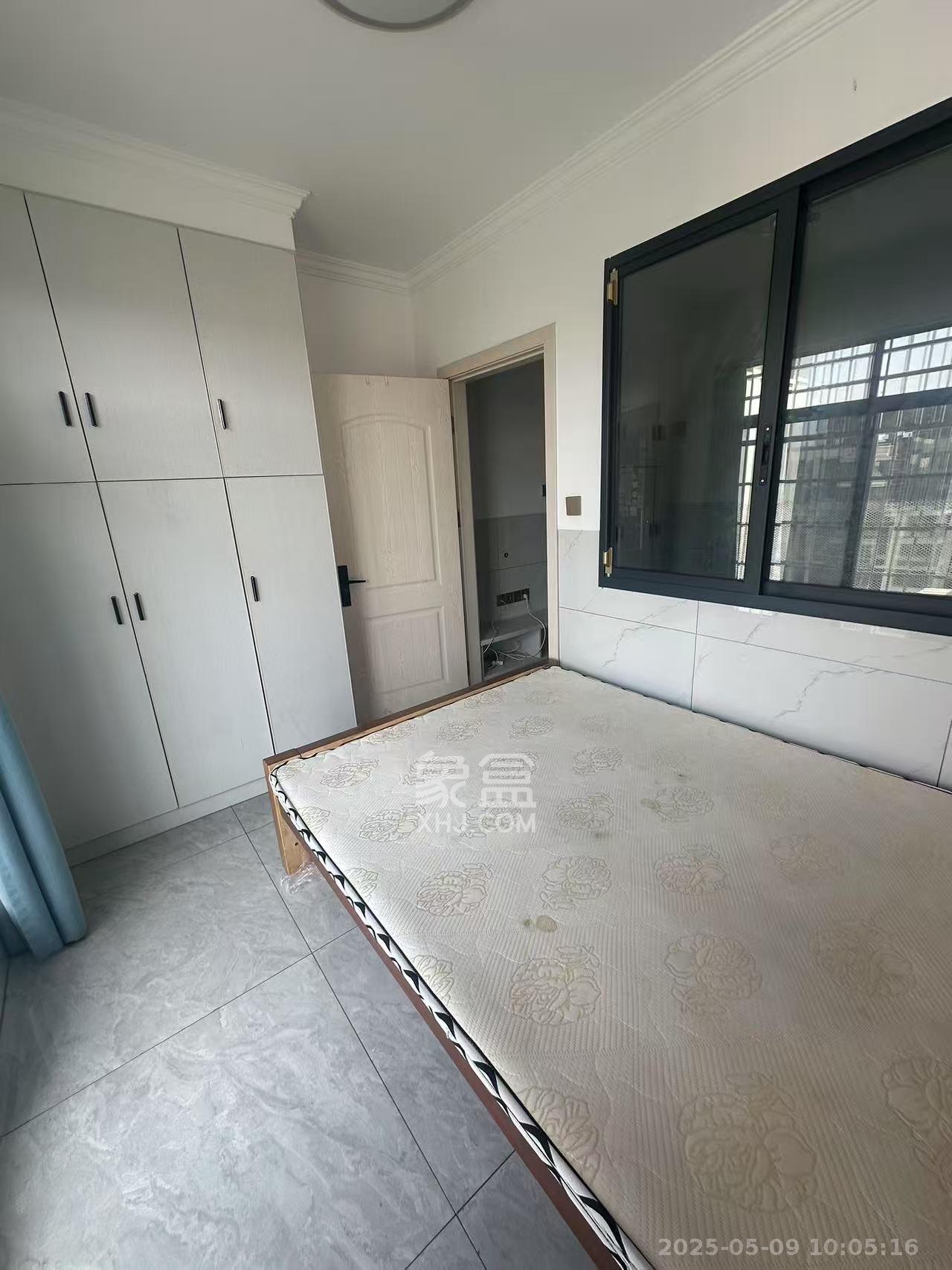 桥头家苑一期  1室0厅0卫   1100.00元/月室内图
