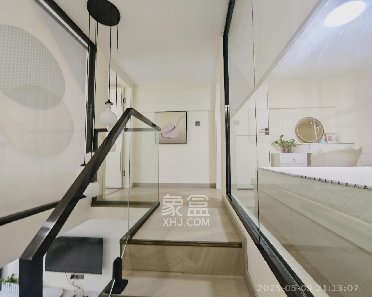 佳兆业云顶都汇 2室1厅1卫 2200.0元/月 佳兆业云顶都汇 2室1厅1卫 2200.0元/月室内图