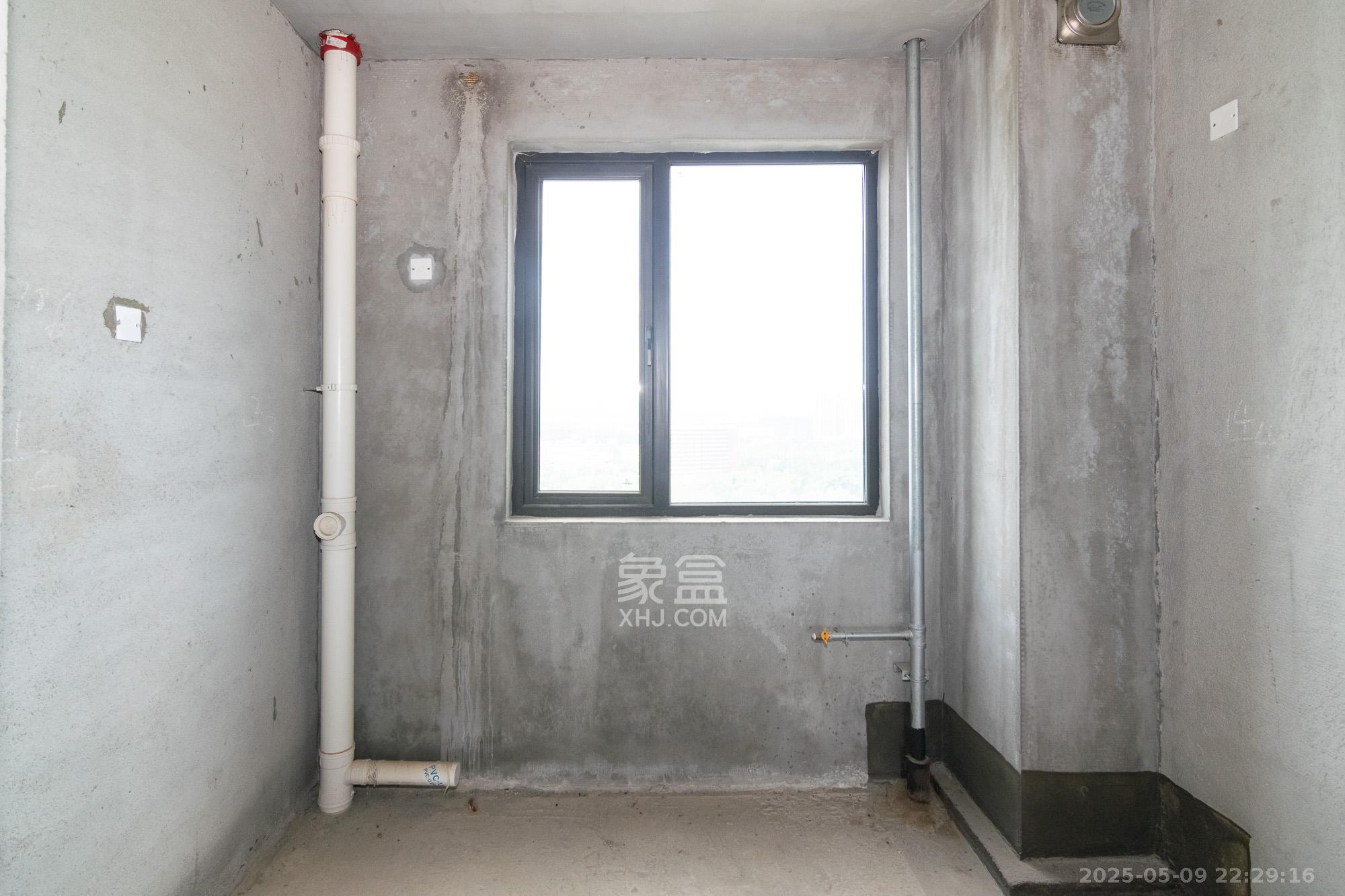 美的翰城  3室2厅2卫    63.8万 美的翰城  3室2厅2卫    63.8万厨房