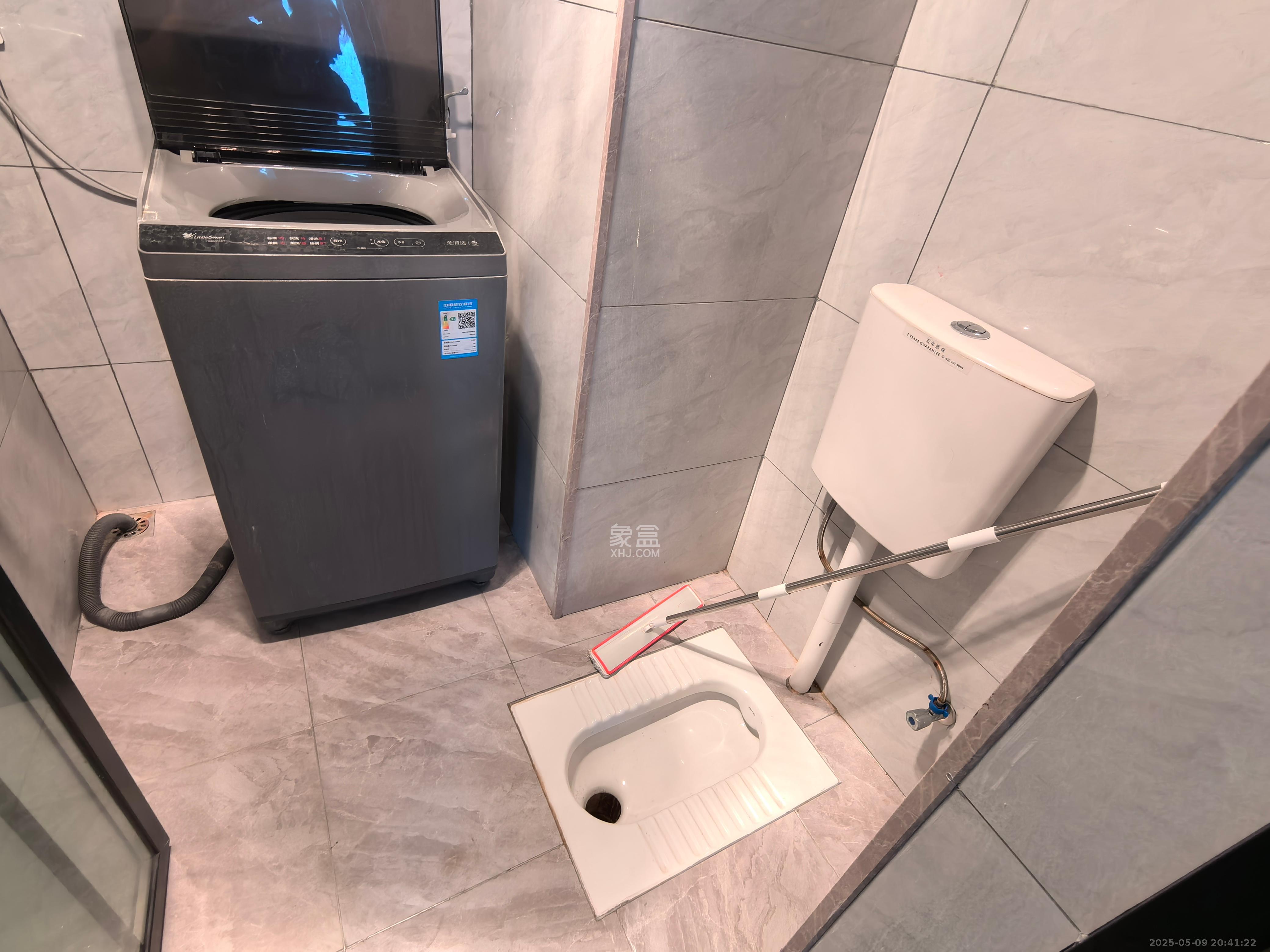 燕珑新寓  1室1厅1卫   1600.00元/月室内图