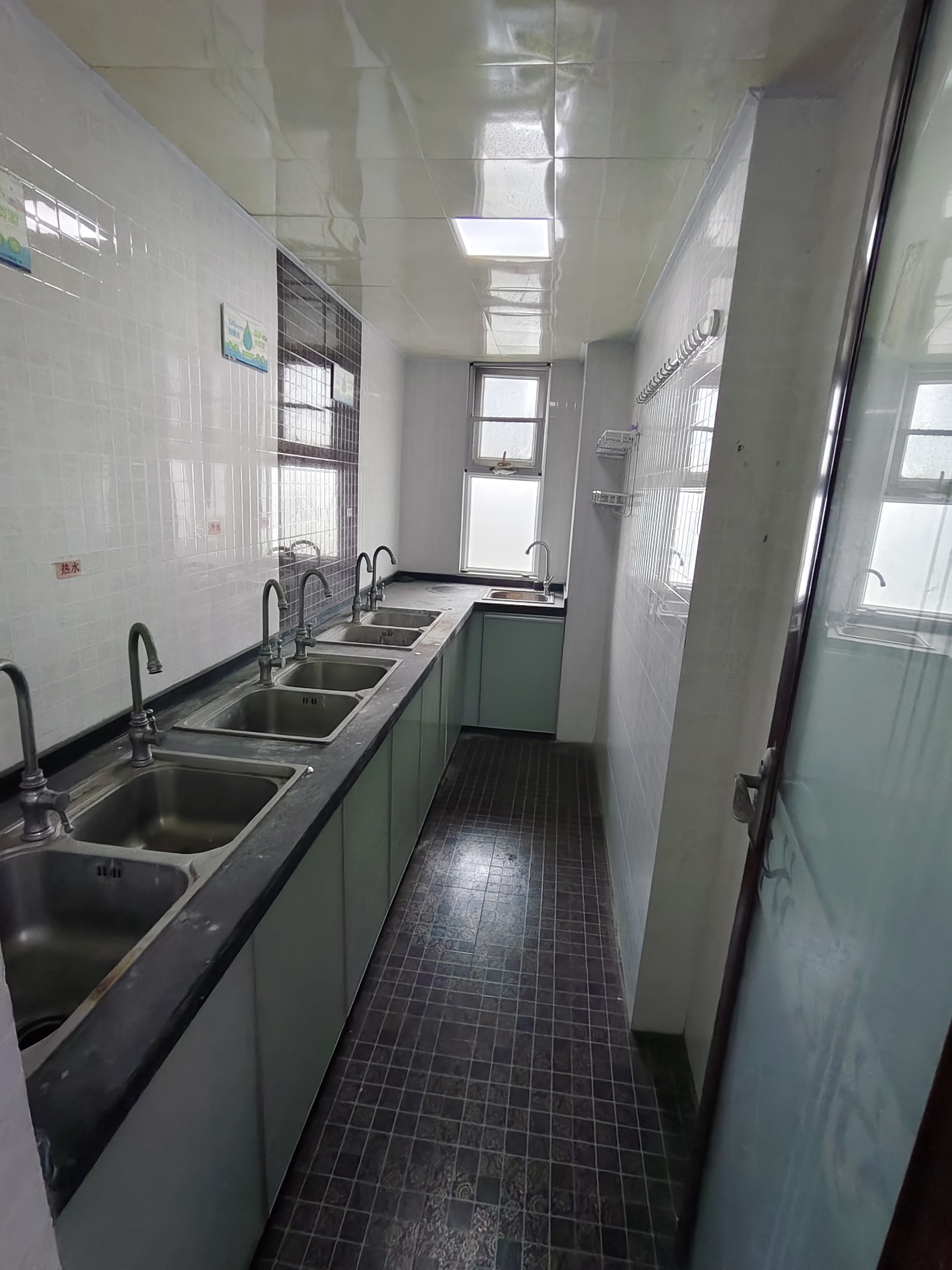 正业广场  4室2厅2卫   3200.00元/月室内图