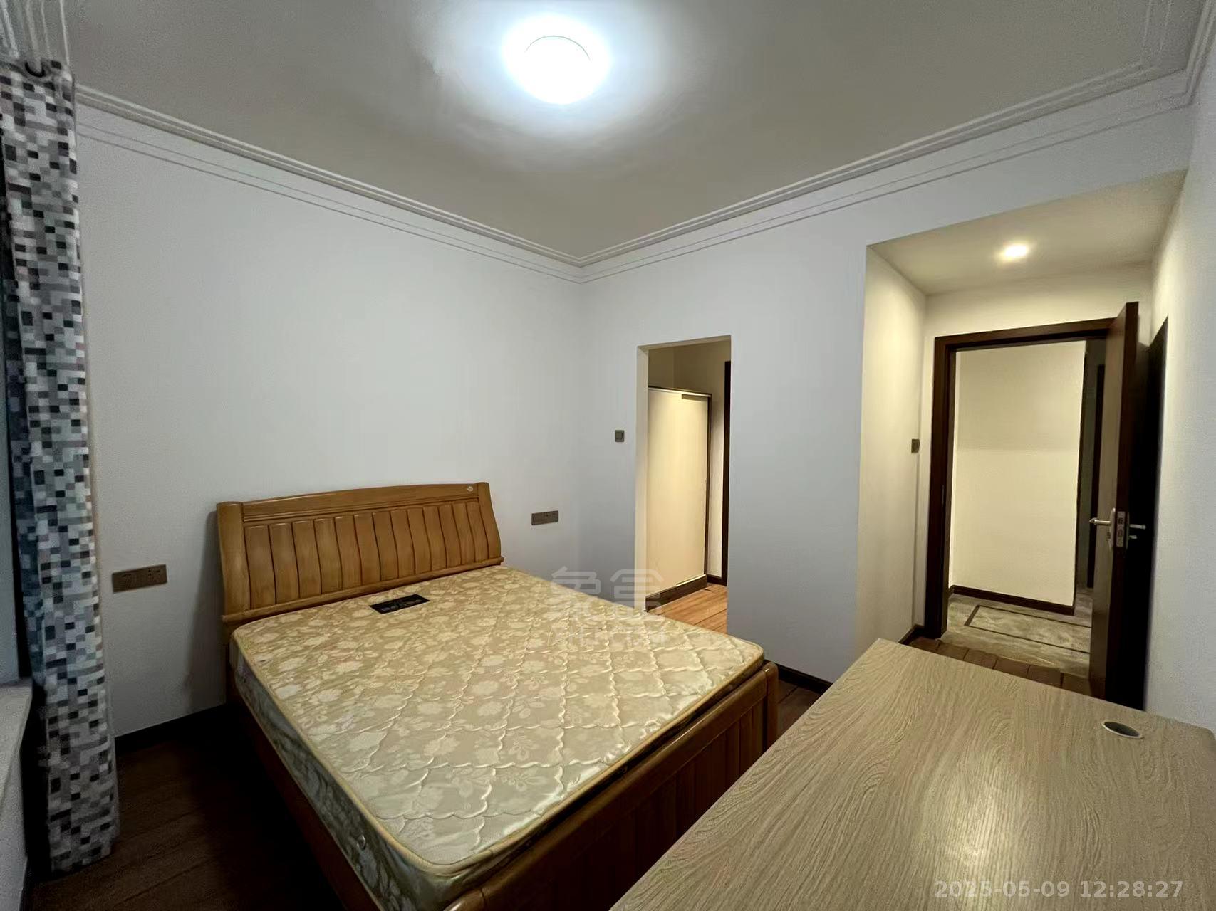 城际空间站 4室2厅2卫 1900.0元/月 城际空间站 4室2厅2卫 1900.0元/月室内图