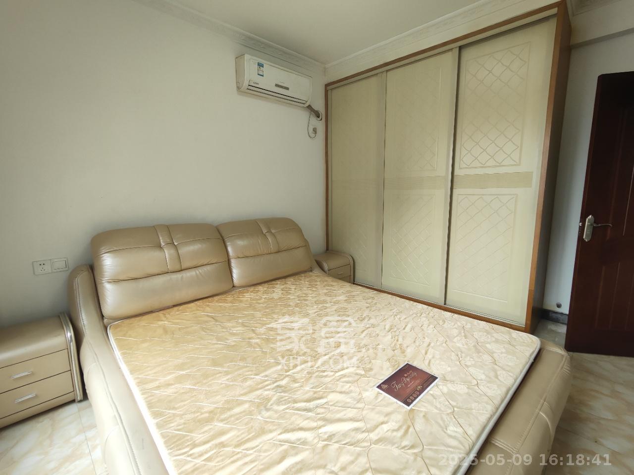 达美D6区  3室2厅1卫   2800.00元/月室内图