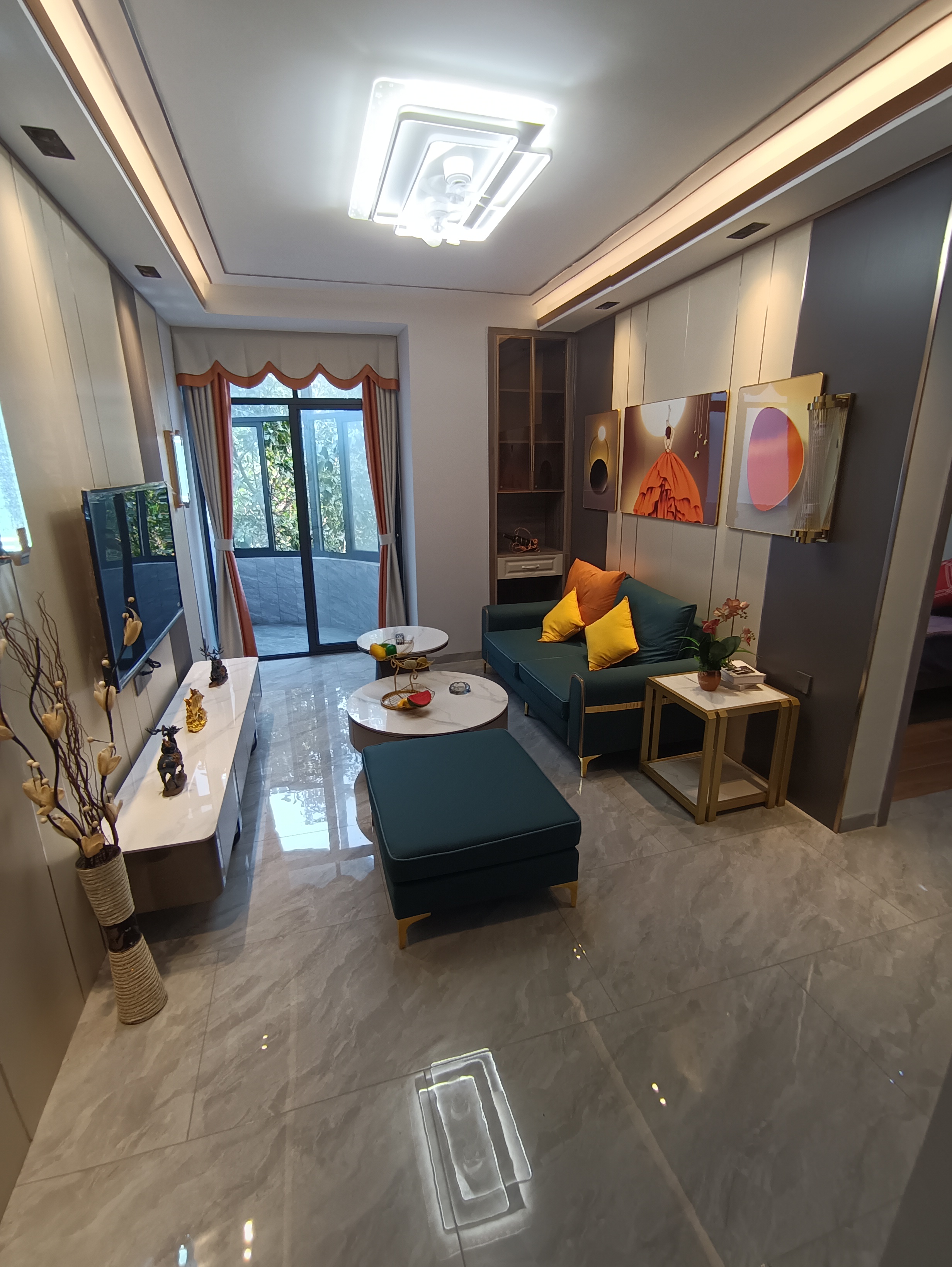 鸿昌盛大厦 2室1厅1卫 83.0万 鸿昌盛大厦 2室1厅1卫 83.0万客厅