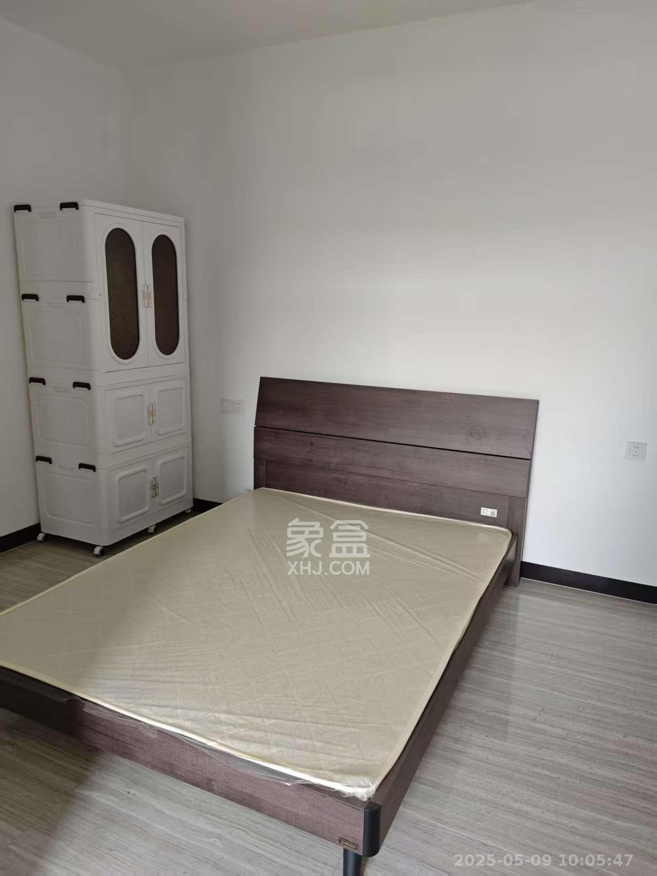 三湘南湖佳苑  3室2厅2卫   3000.00元/月室内图