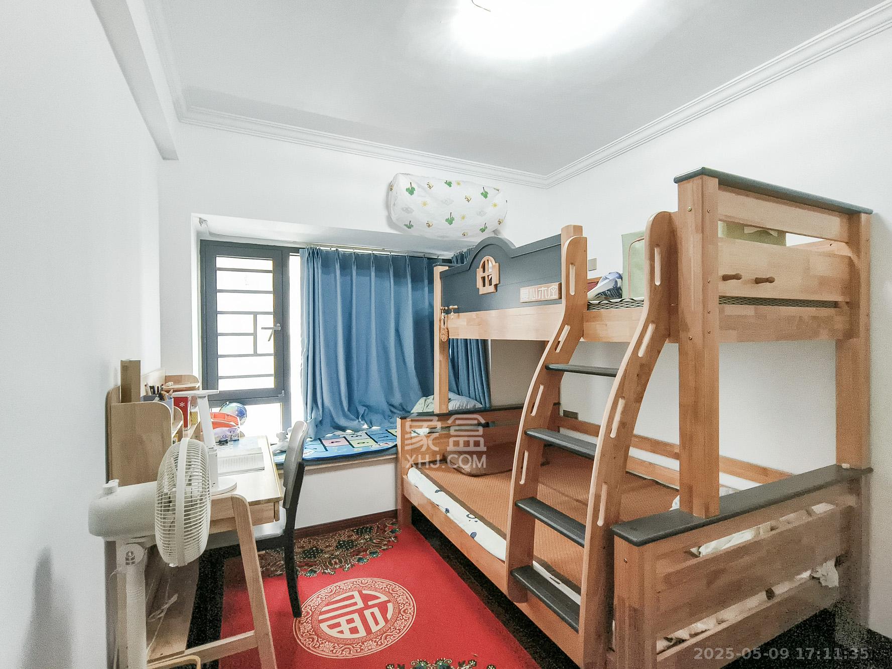 保利香槟国际  3室2厅2卫    95.0万 保利香槟国际  3室2厅2卫    95.0万卧室