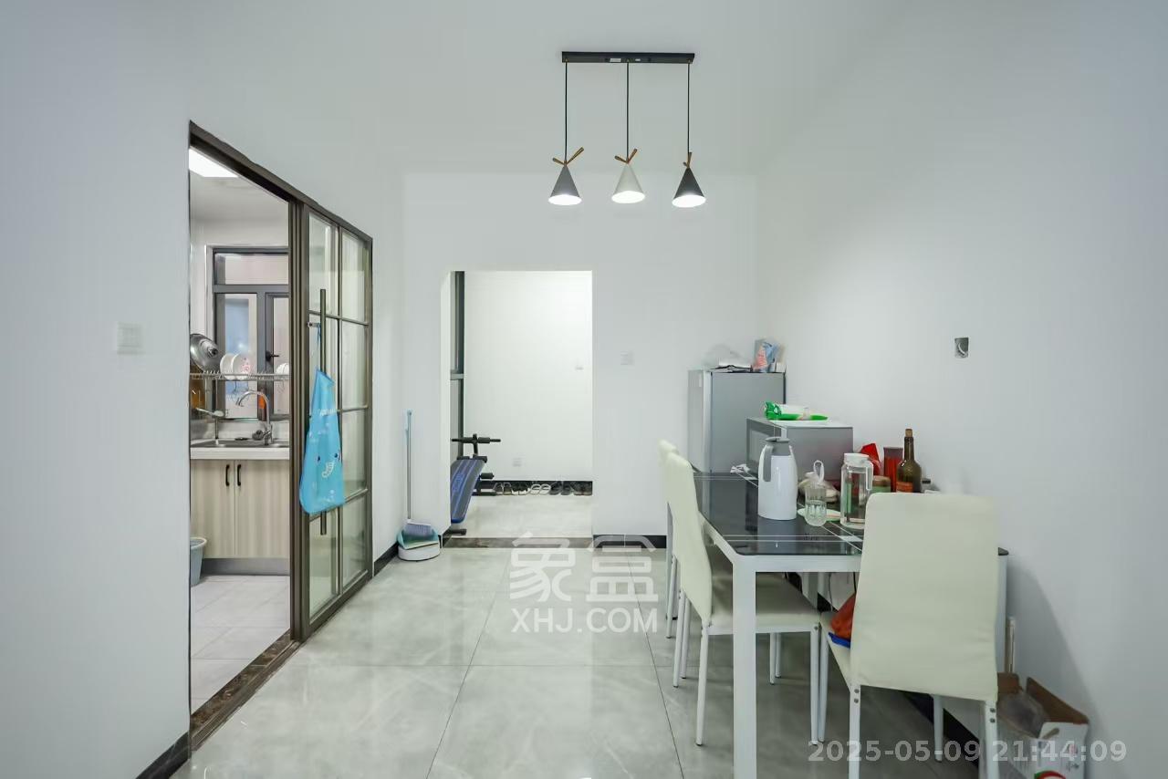 杜鹃文苑  2室1厅1卫    1900.0元/月 杜鹃文苑  2室1厅1卫    1900.0元/月室内图