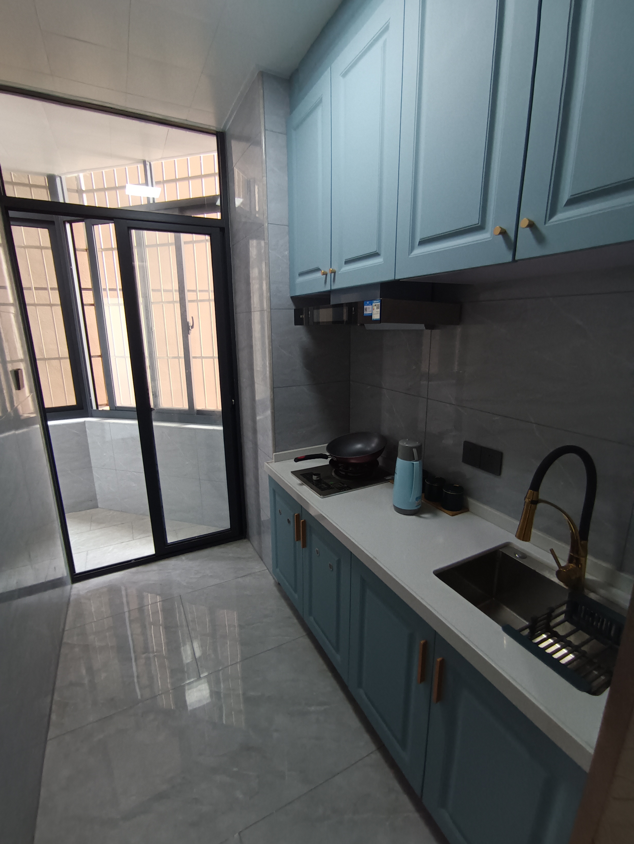 鸿昌盛大厦 2室2厅1卫 64.8万 鸿昌盛大厦 2室2厅1卫 64.8万客厅