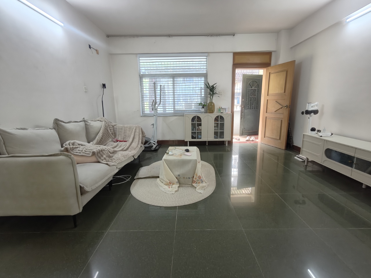 电力设备厂宿舍 3室2厅1卫 85.0万 电力设备厂宿舍 3室2厅1卫 85.0万户型图