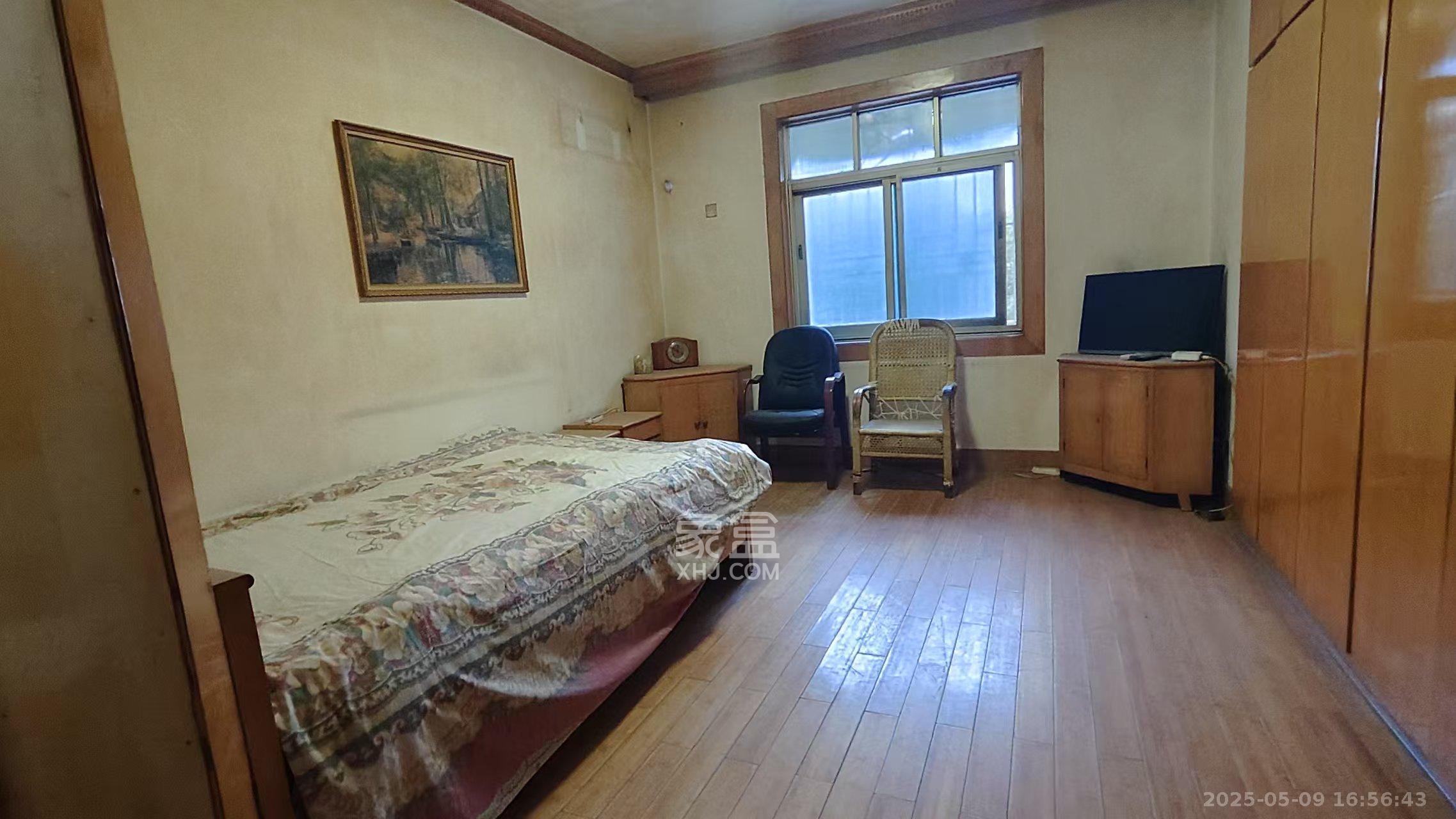 金星小区 4室2厅1卫 2300.0元/月 金星小区 4室2厅1卫 2300.0元/月室内图