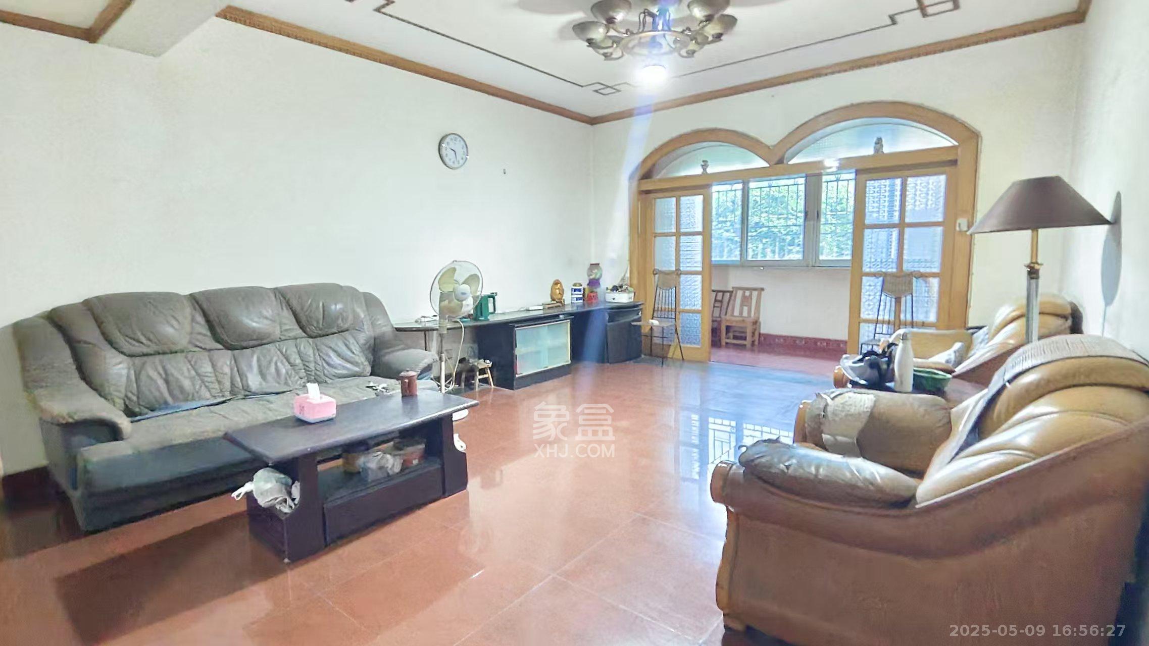 金星小区 4室2厅1卫 2300.0元/月 金星小区 4室2厅1卫 2300.0元/月室内图