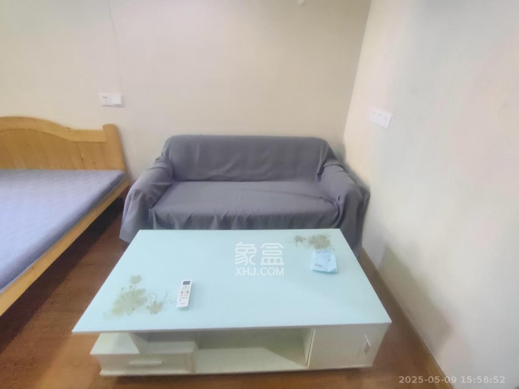 蓝光雍锦阁 1室1厅1卫 1500.0元/月 蓝光雍锦阁 1室1厅1卫 1500.0元/月室内图