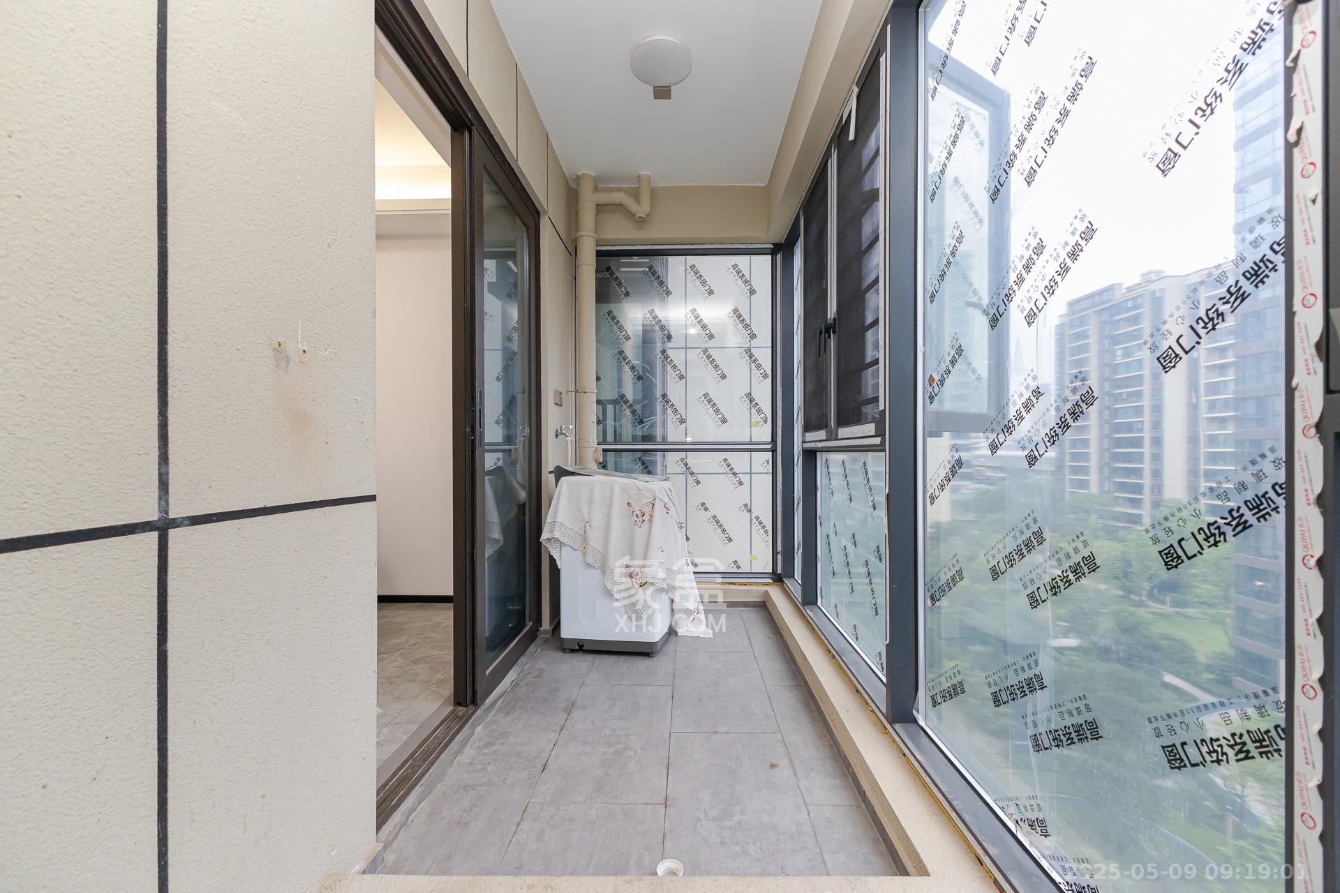 润和湘江天地天悦湾 4室2厅2卫 206.0万 润和湘江天地天悦湾 4室2厅2卫 206.0万阳台