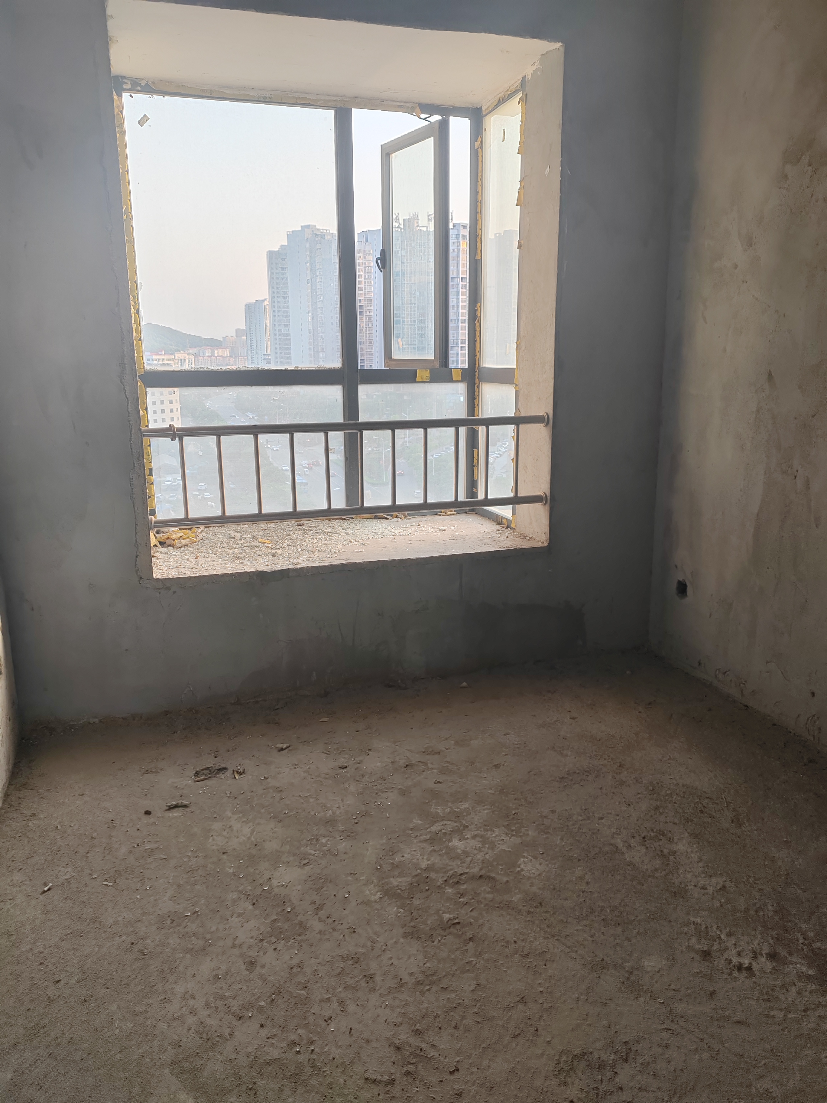 民政小区 4室2厅2卫 56.8万 民政小区 4室2厅2卫 56.8万客厅