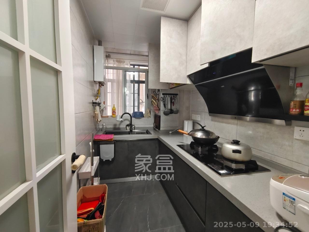 汇景豪庭  3室0厅0卫   3200.00元/月室内图