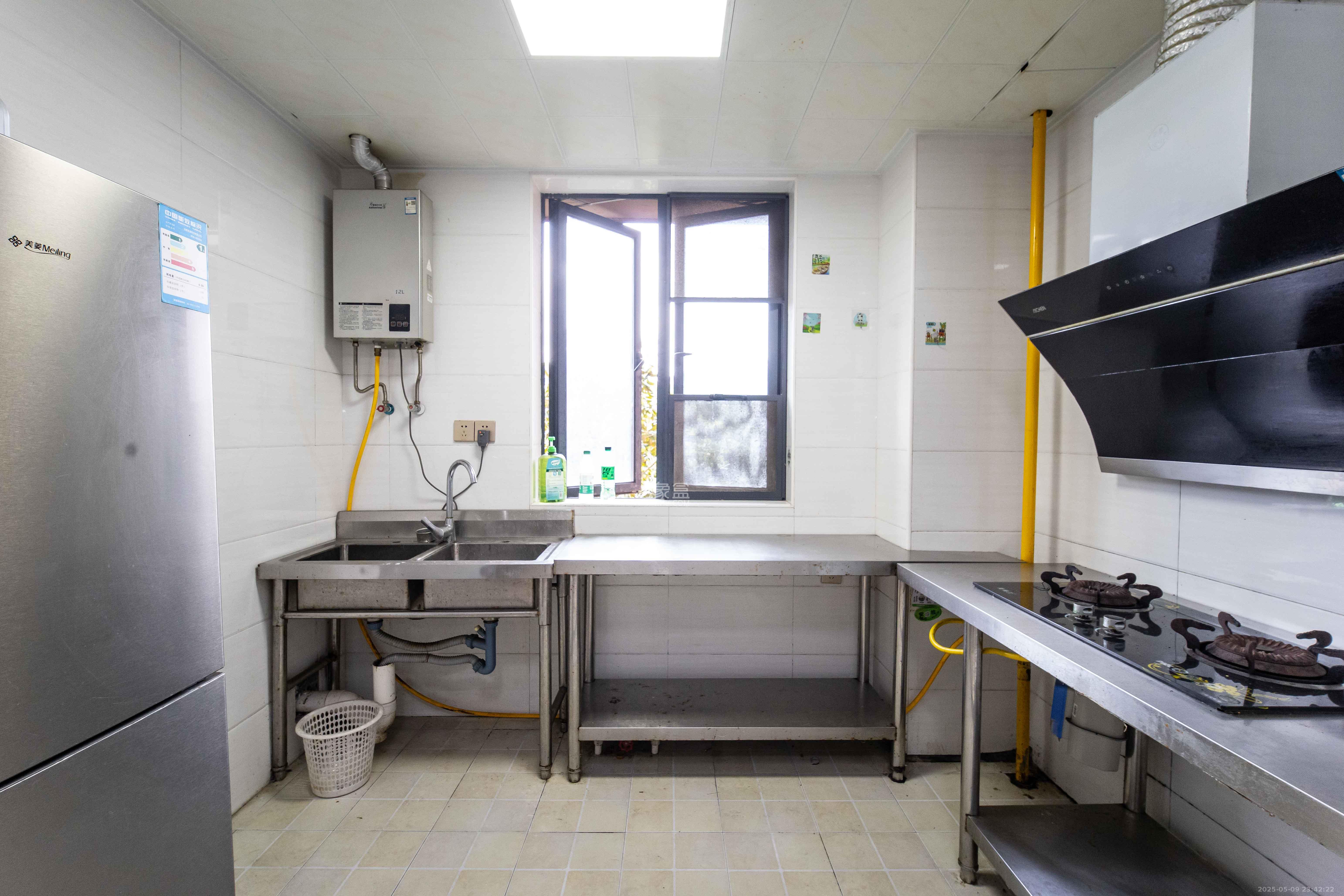 锦湘国际星城四期(金丽苑)  3室2厅2卫    110.0万 锦湘国际星城四期(金丽苑)  3室2厅2卫    110.0万厨房