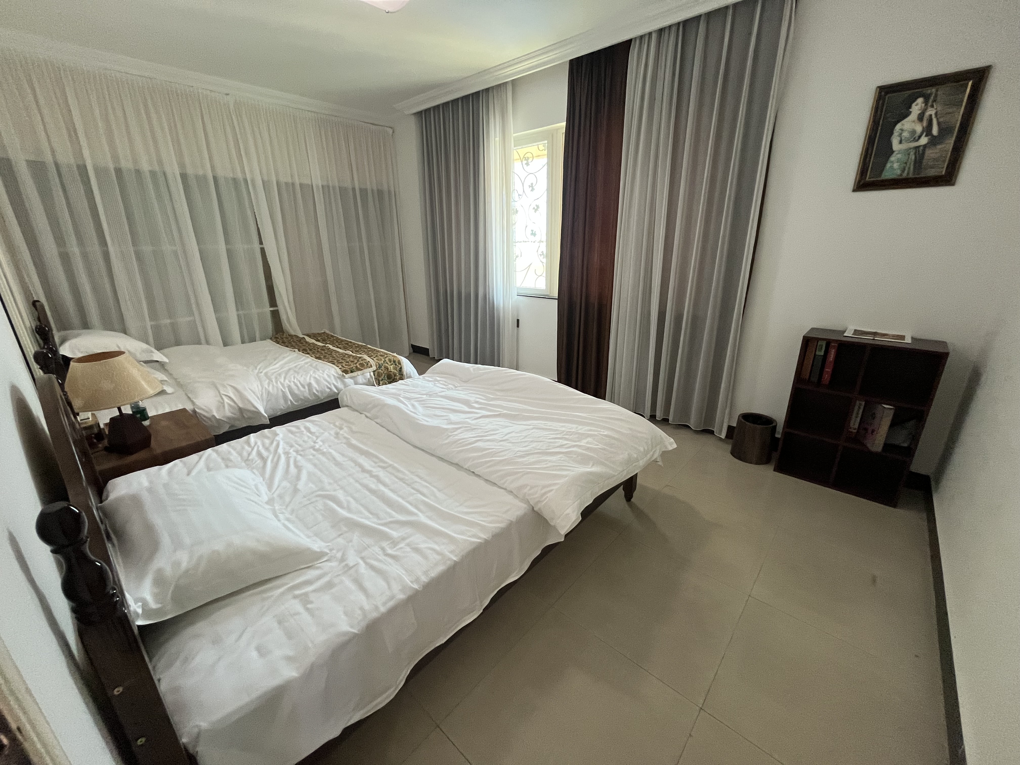 泉水山庄(别墅公寓区) 5室3厅6卫 25000.0元/月 泉水山庄(别墅公寓区) 5室3厅6卫 25000.0元/月室内图