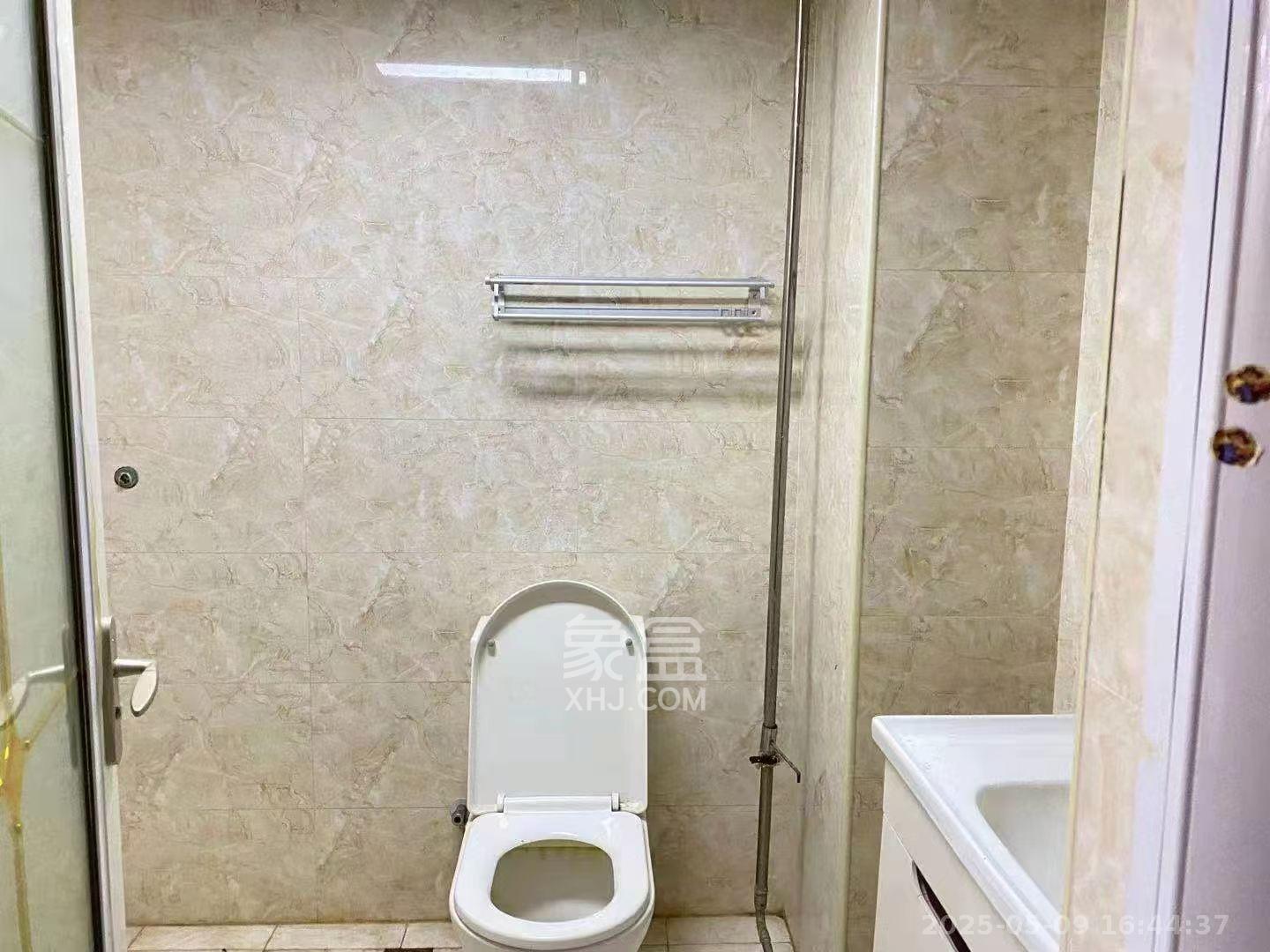 东塘瑞府  1室1厅1卫   1800.00元/月室内图