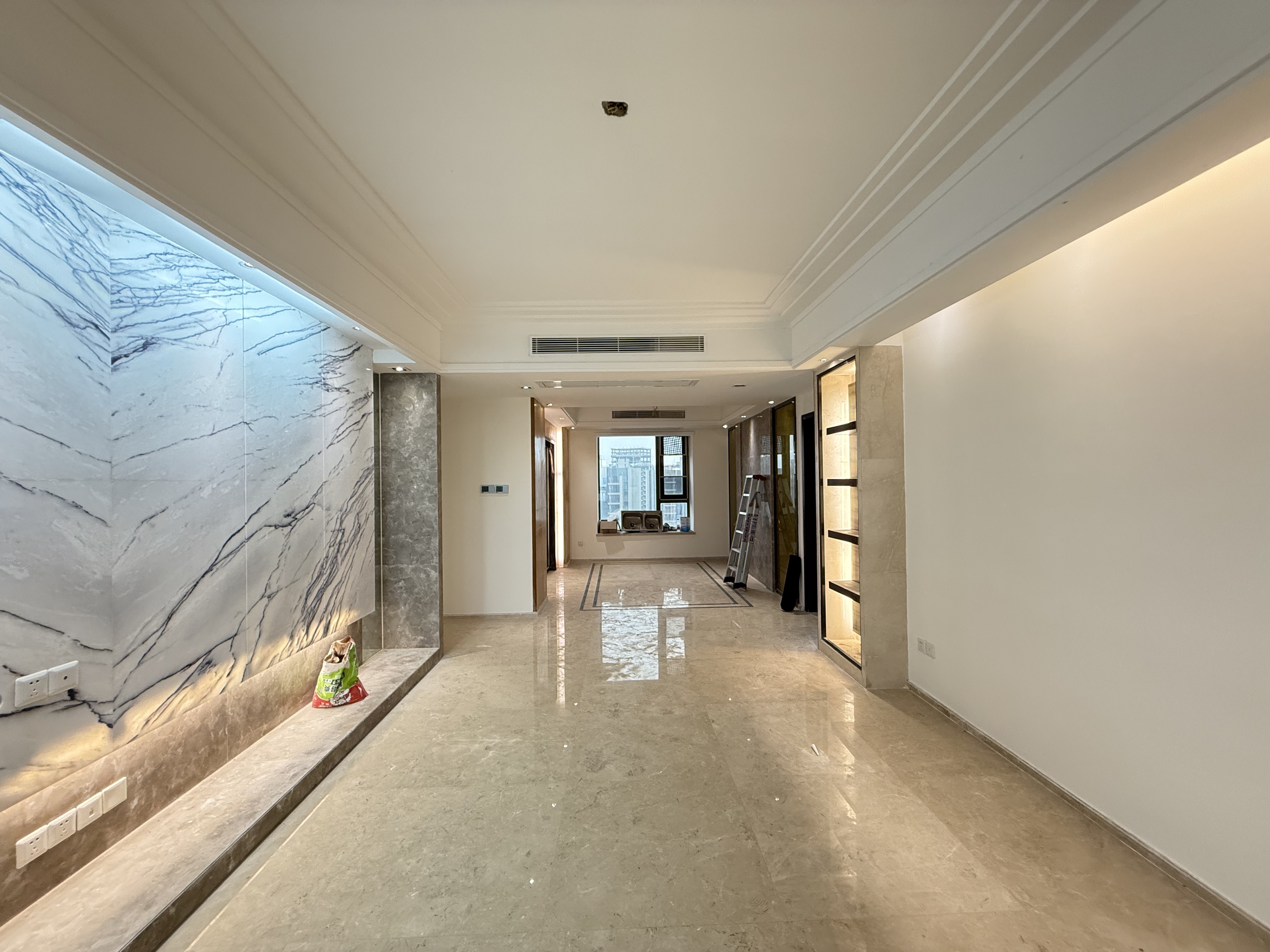 天鹅湾 3室2厅2卫 318.0万 天鹅湾 3室2厅2卫 318.0万室内图