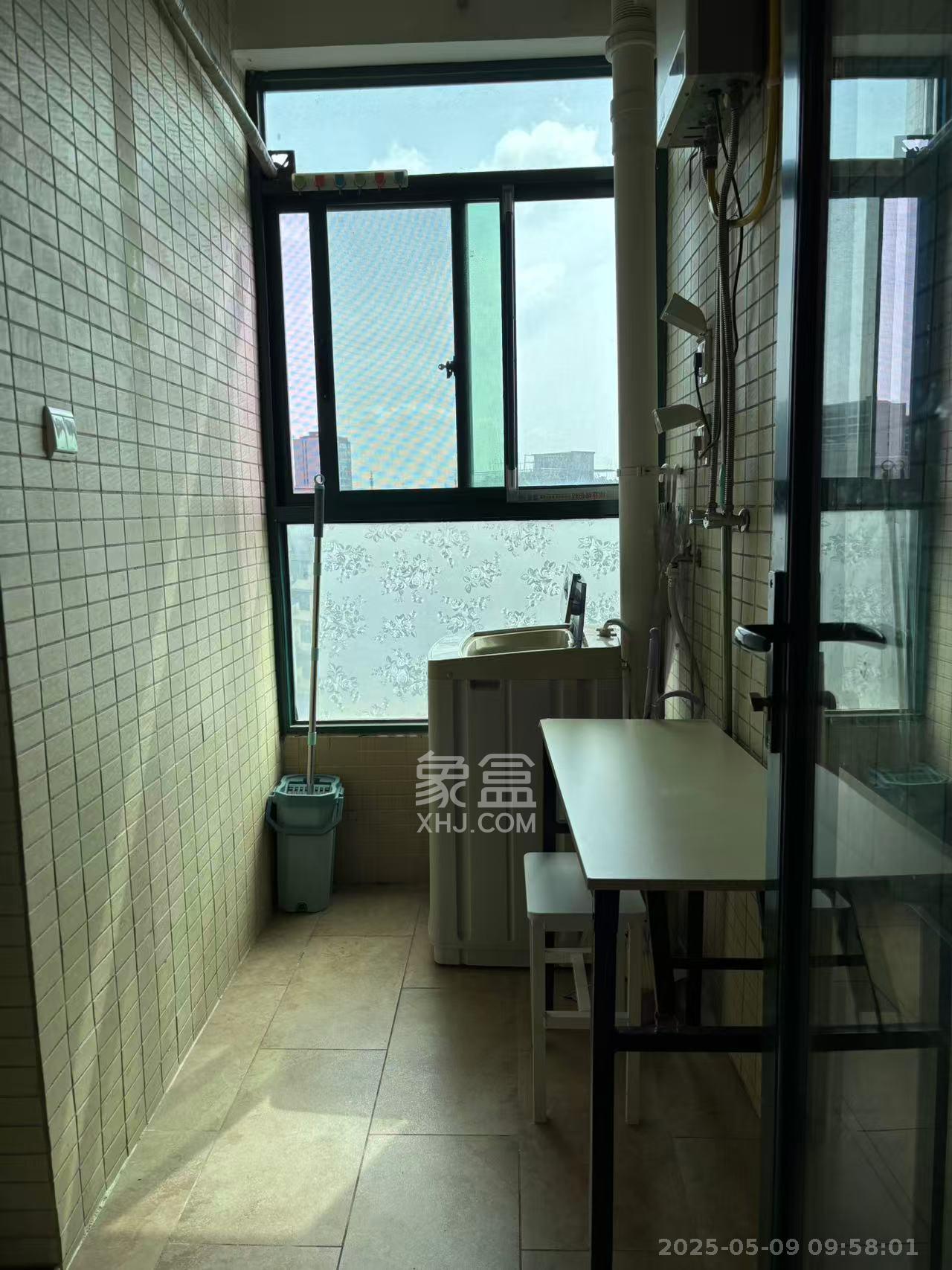恒大翡翠华庭  1室1厅1卫   1300.00元/月室内图