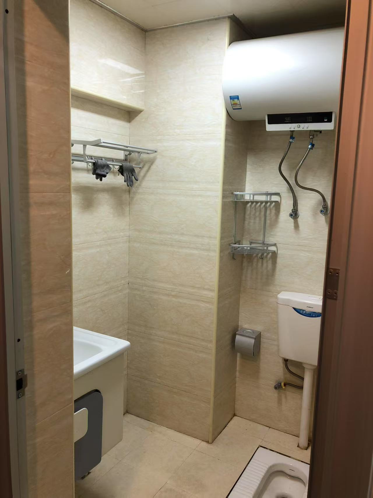 中建国际大厦  1室2厅1卫   1200.00元/月室内图